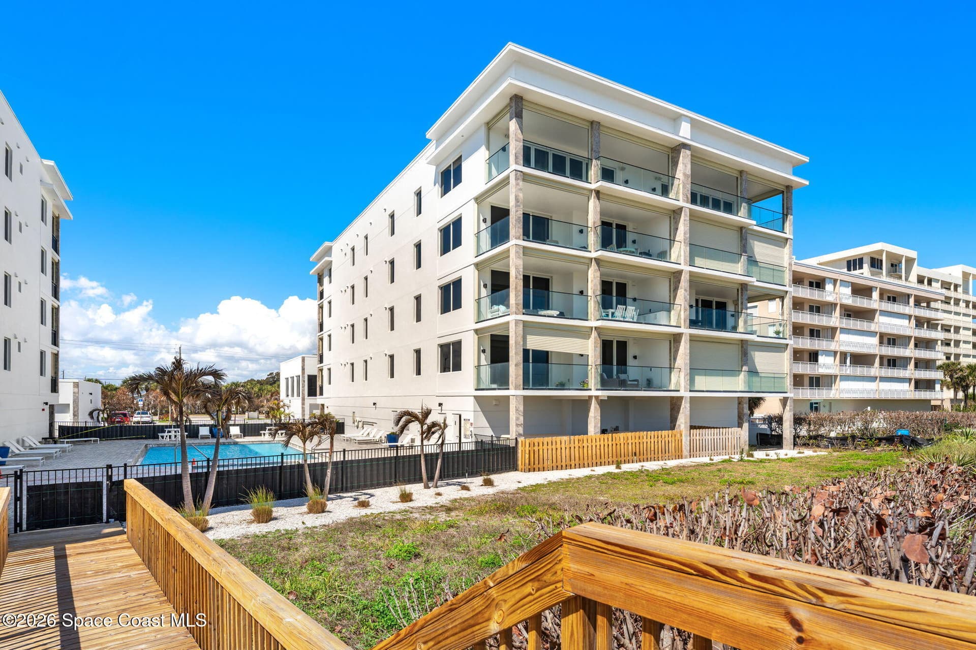 2765 N Highway A1a 404 photo 2