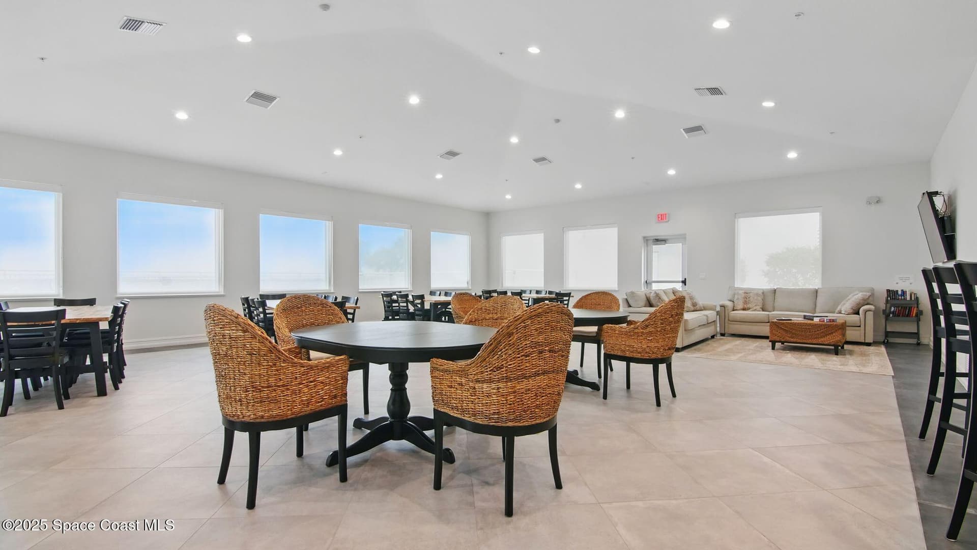 1435 S Harbor City Boulevard 401 photo 16