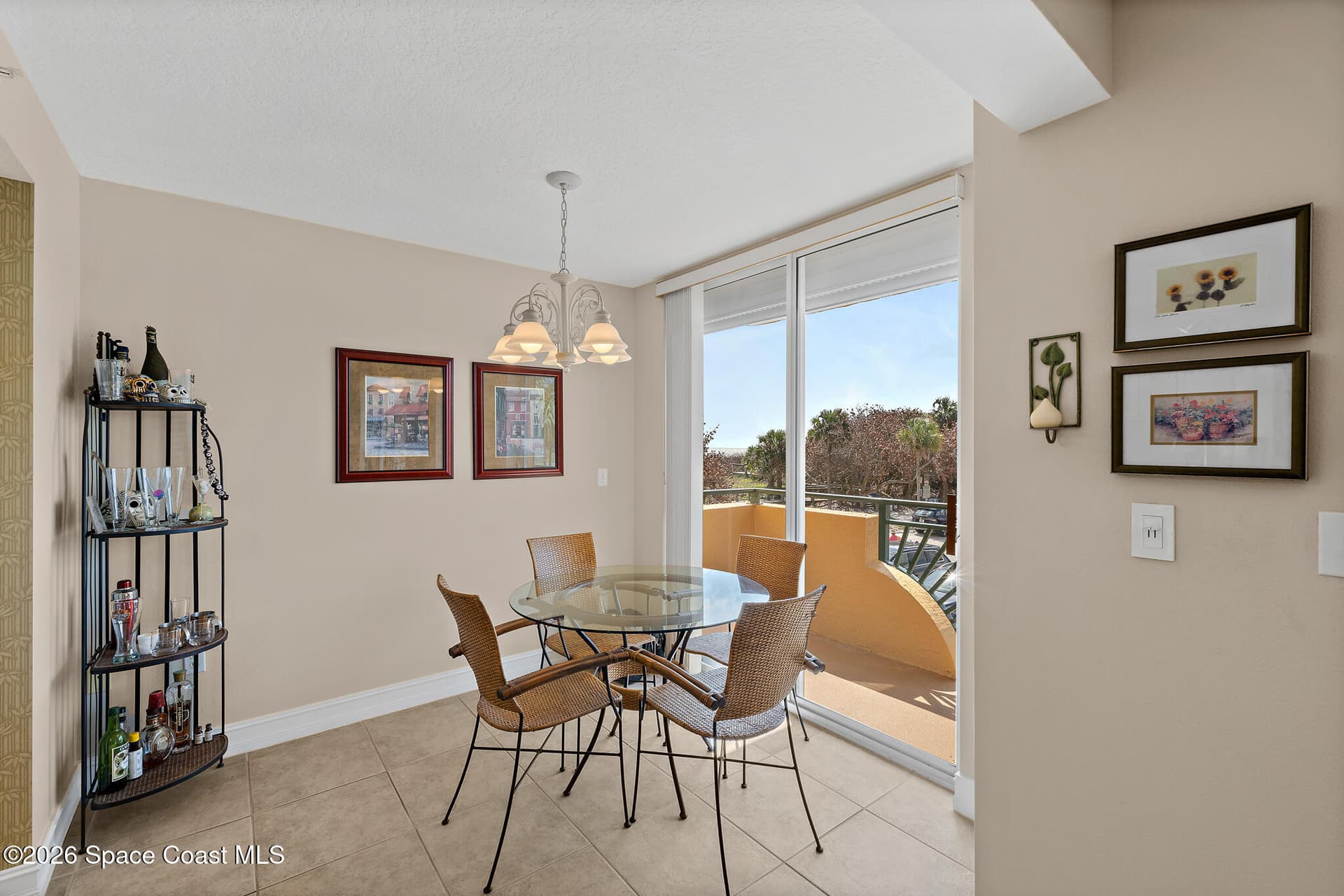 8472 Ridgewood Avenue 201 photo 14