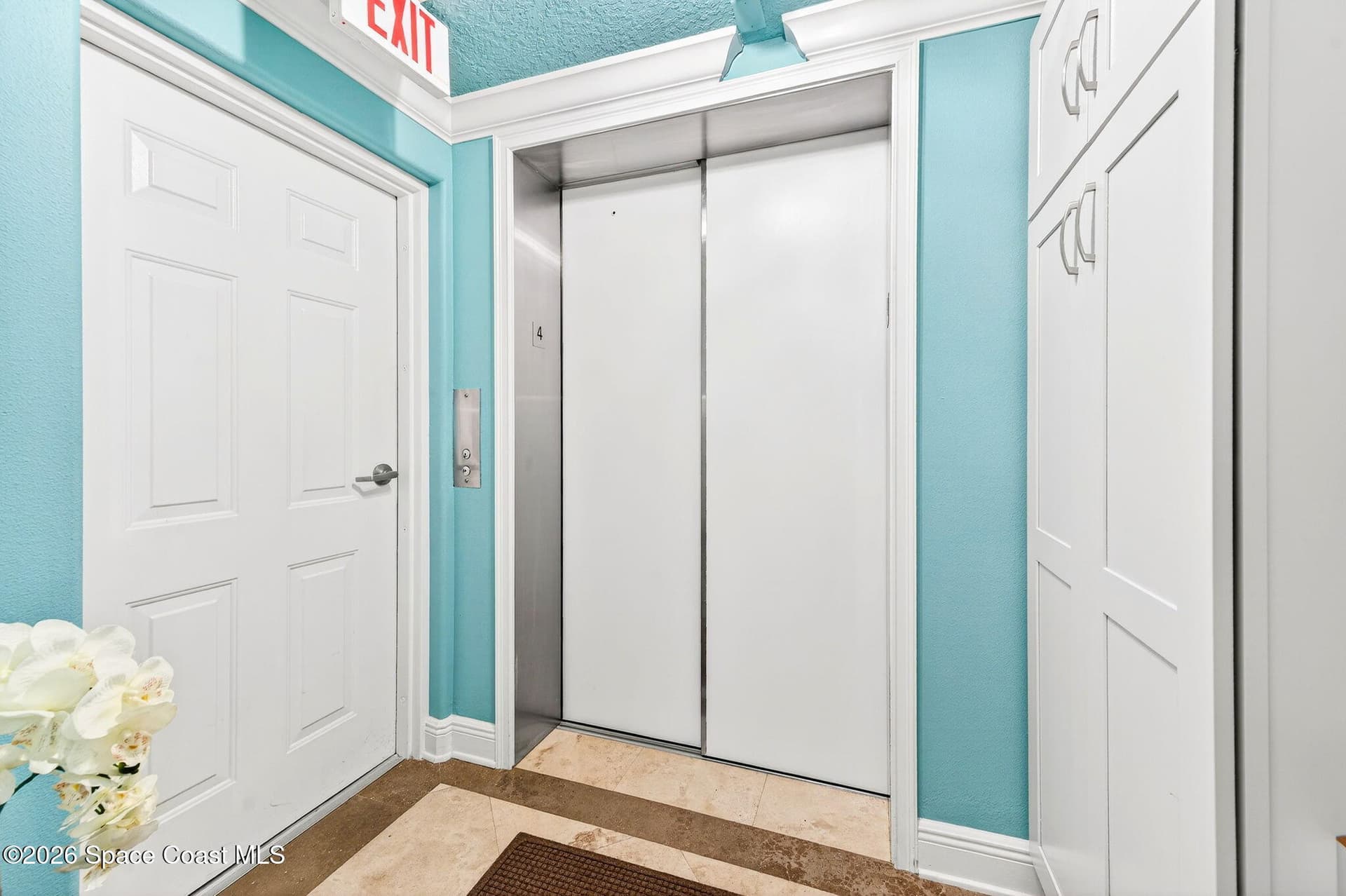 2465 S Atlantic Avenue 402 photo 16