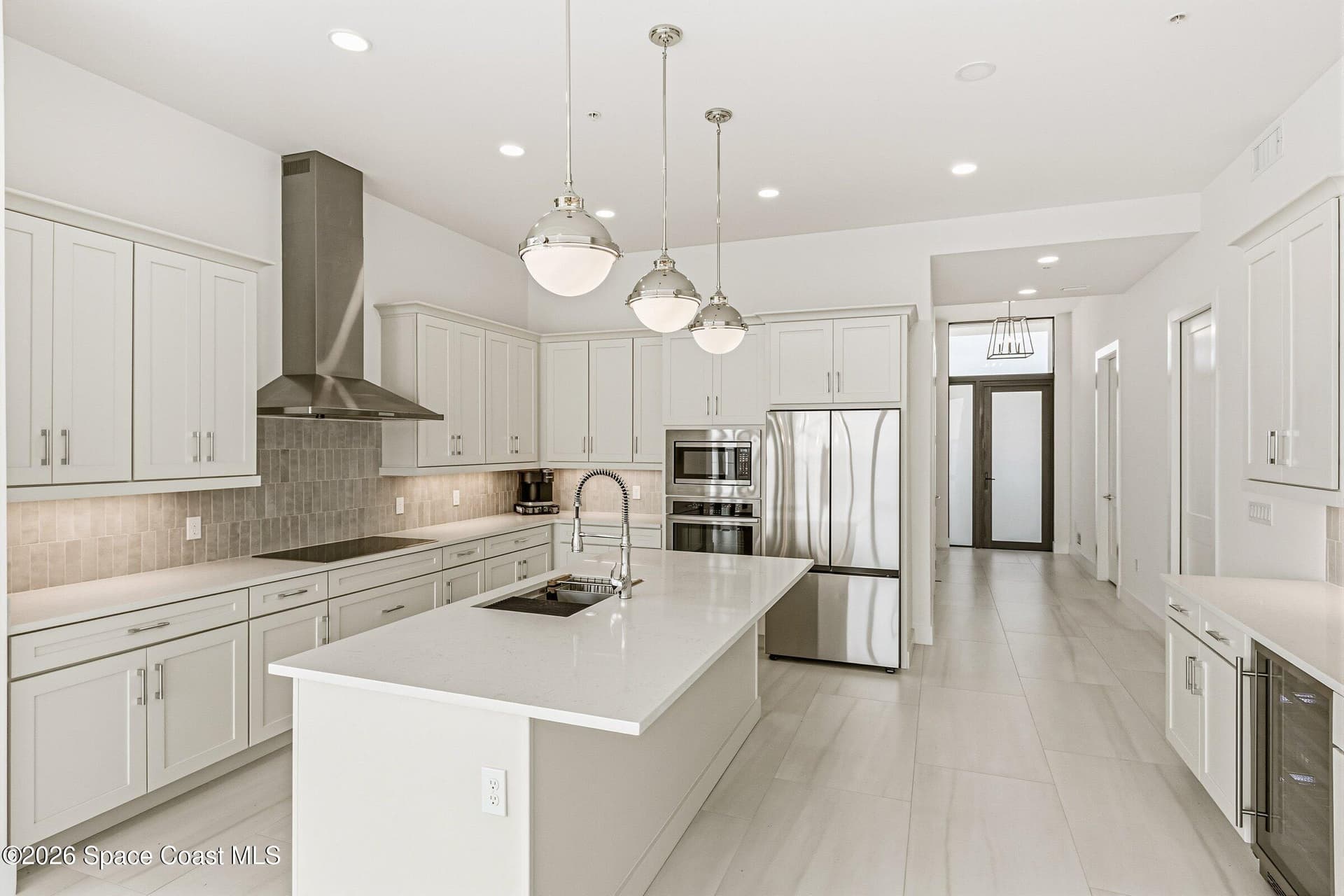 225 Strand Drive 408 photo 8