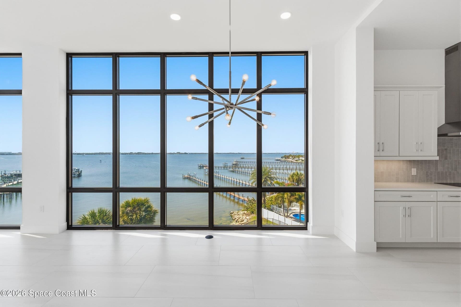225 Strand Drive 408 photo 7