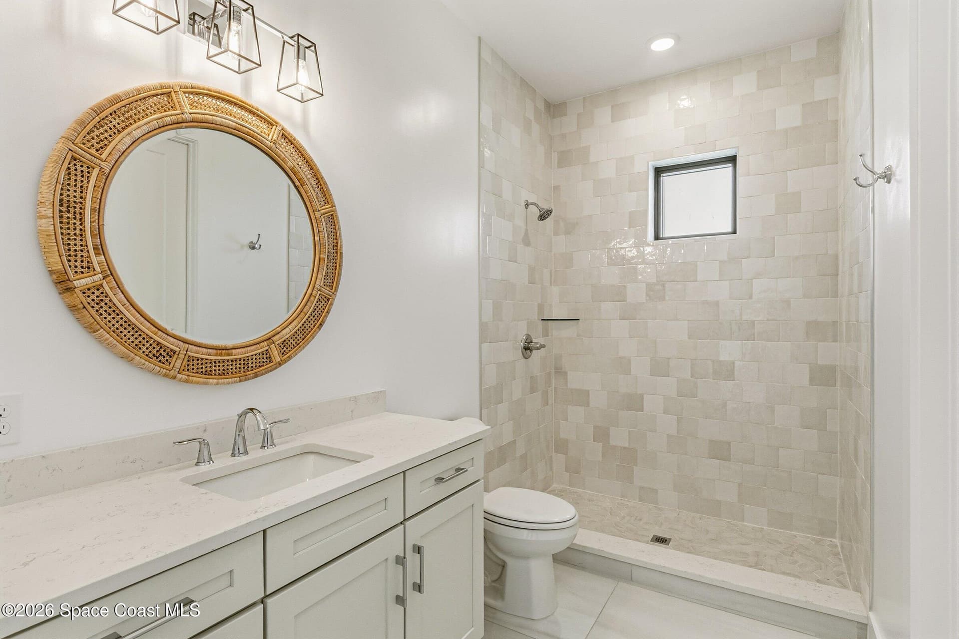 225 Strand Drive 408 photo 19
