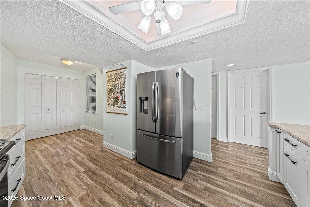 102 Riverside Drive 203 photo 14