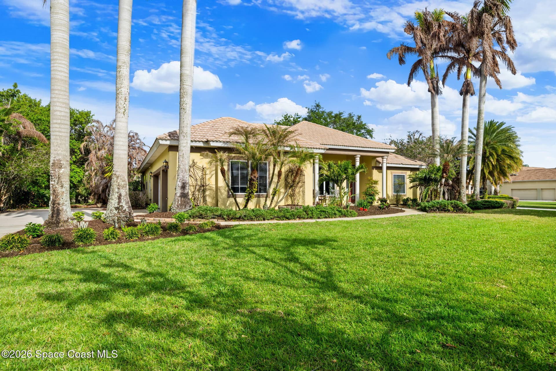 5177 Royal Paddock Way photo 3
