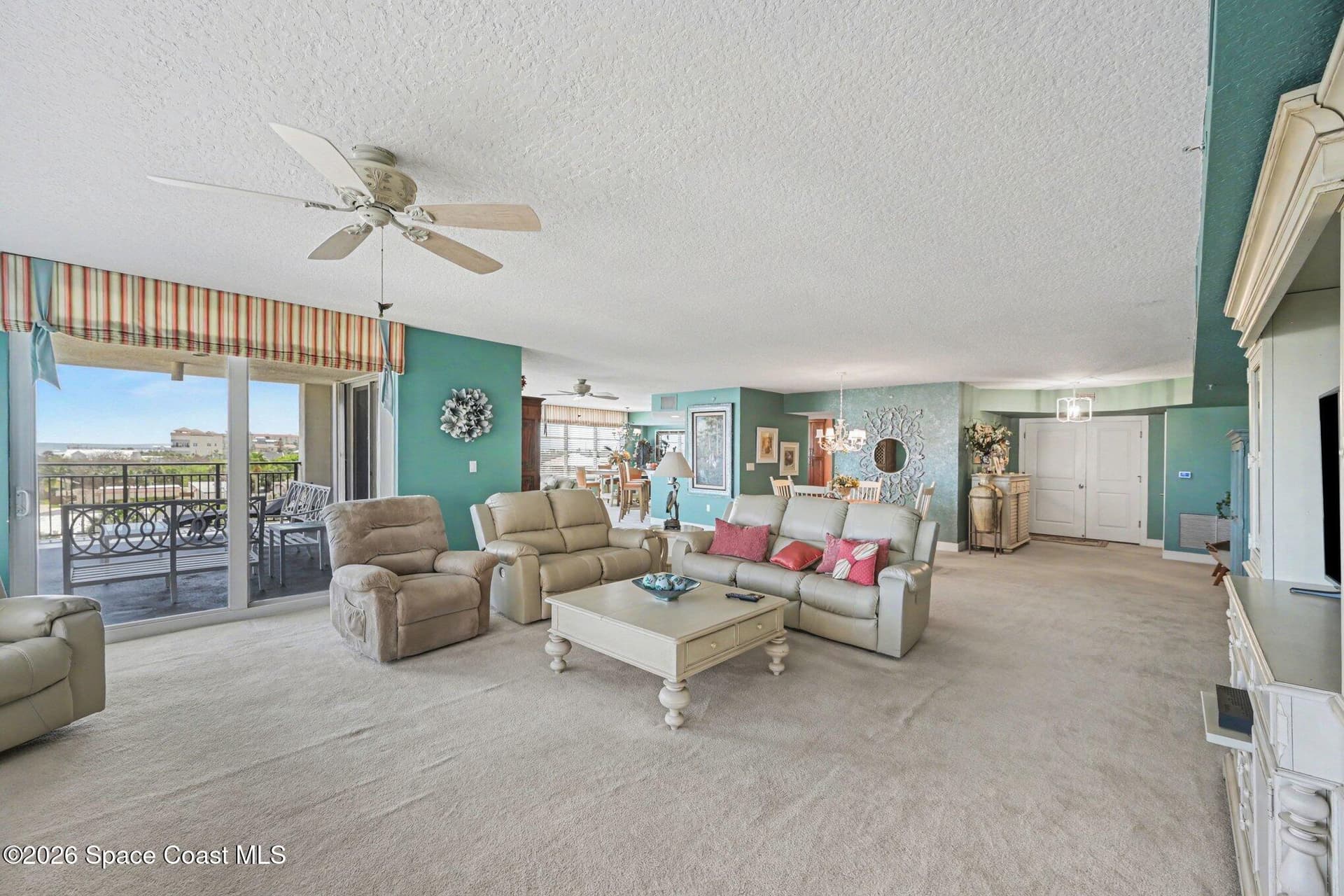410 Hayes Avenue 401 photo 4