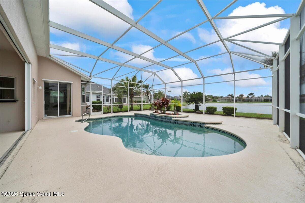5590 Faith Drive photo 2