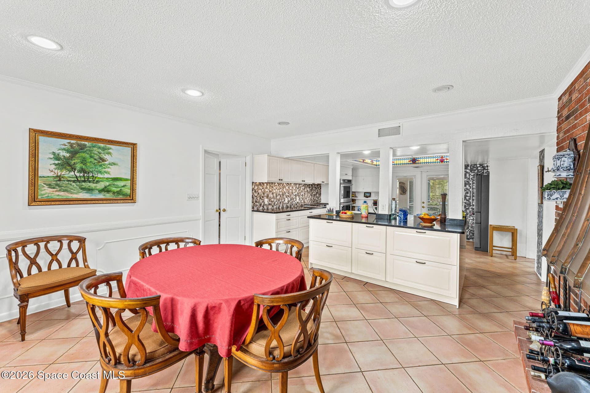 1790 Bayshore Drive photo 9