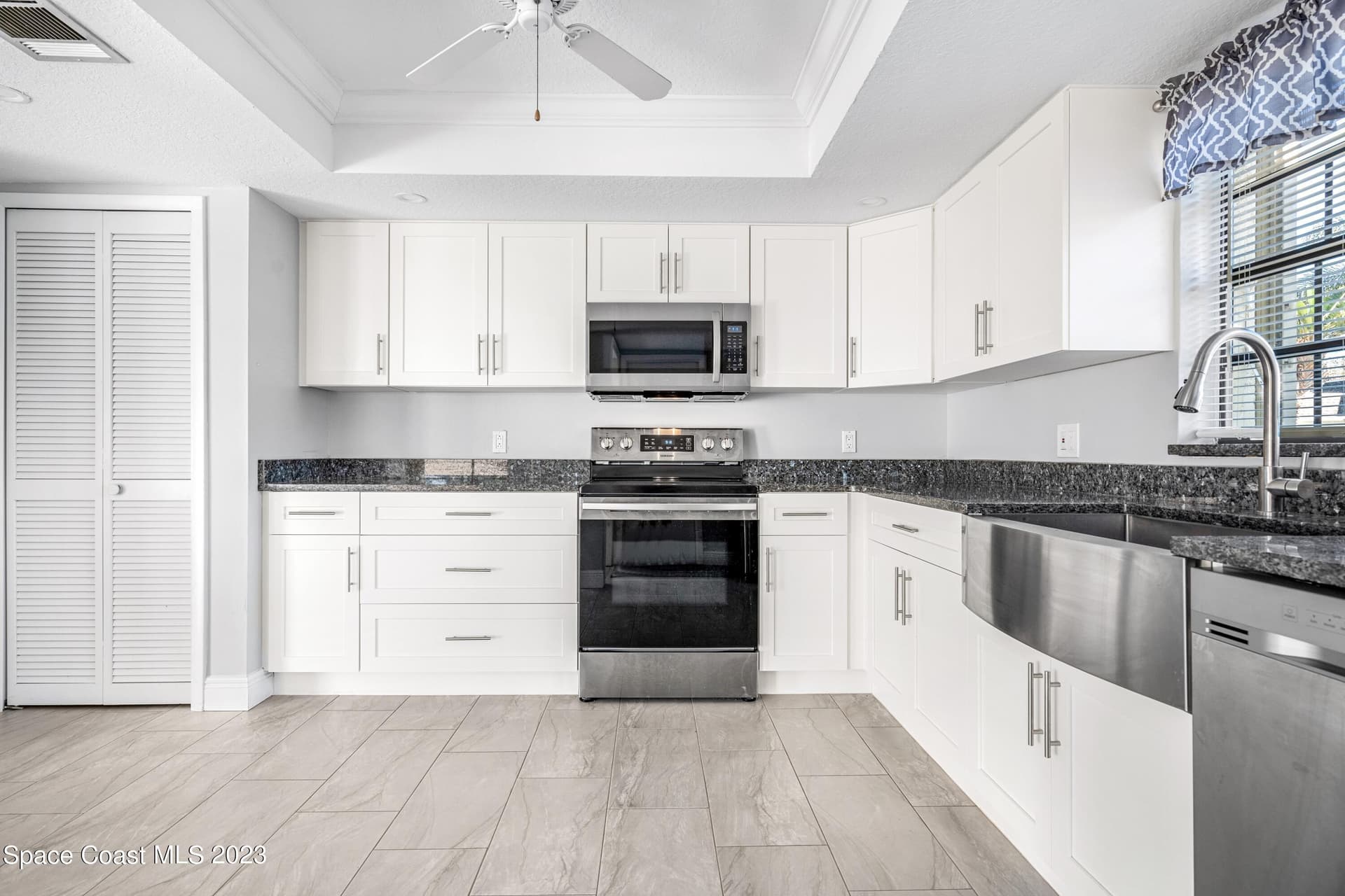 1080 Park Ridge Place photo 5