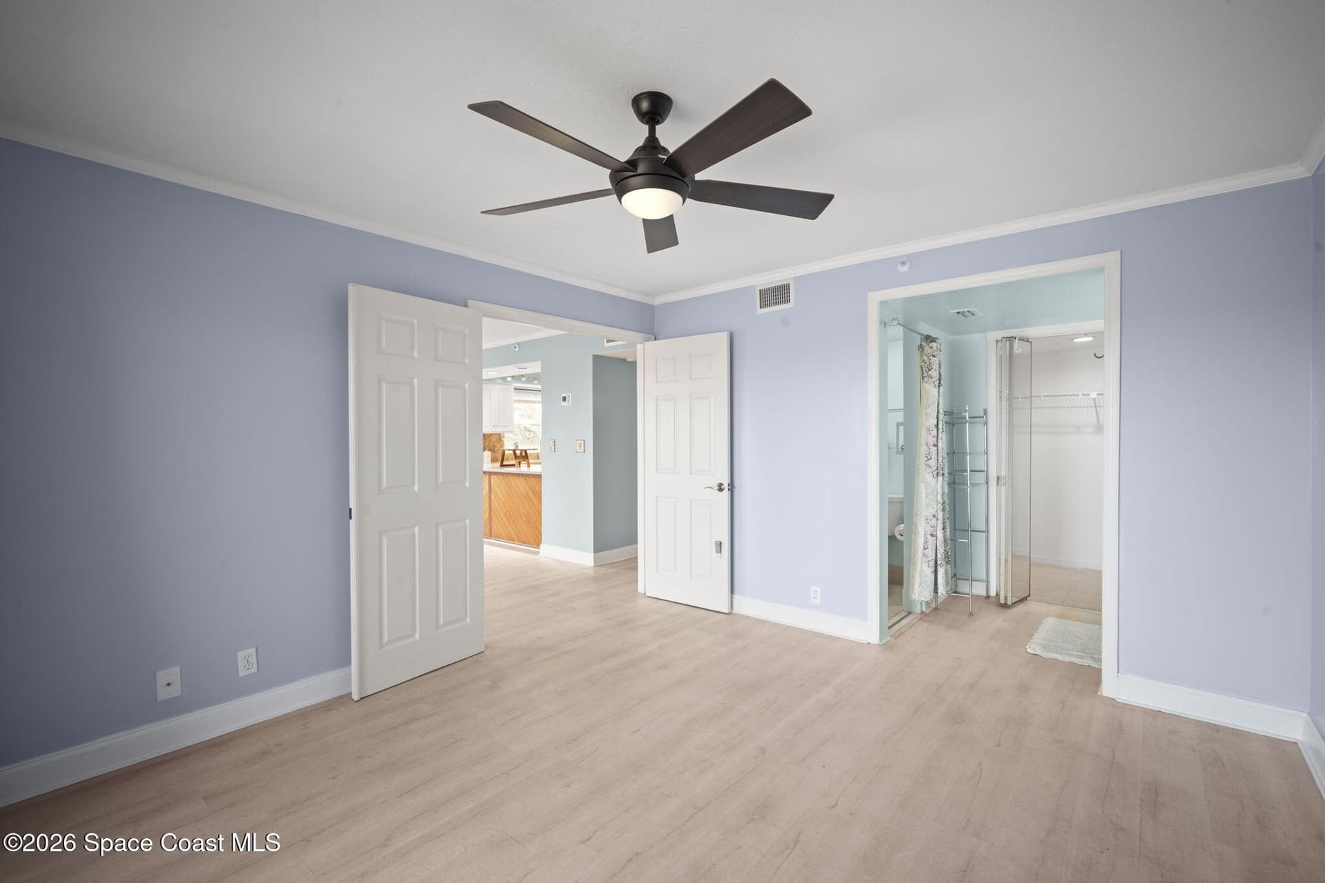 1540 Riverside Drive 12 photo 16