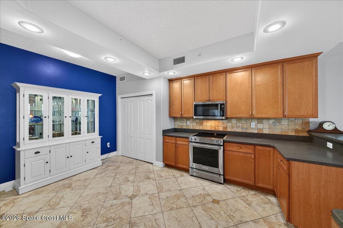 4955 Dixie Highway NE 604 photo 13
