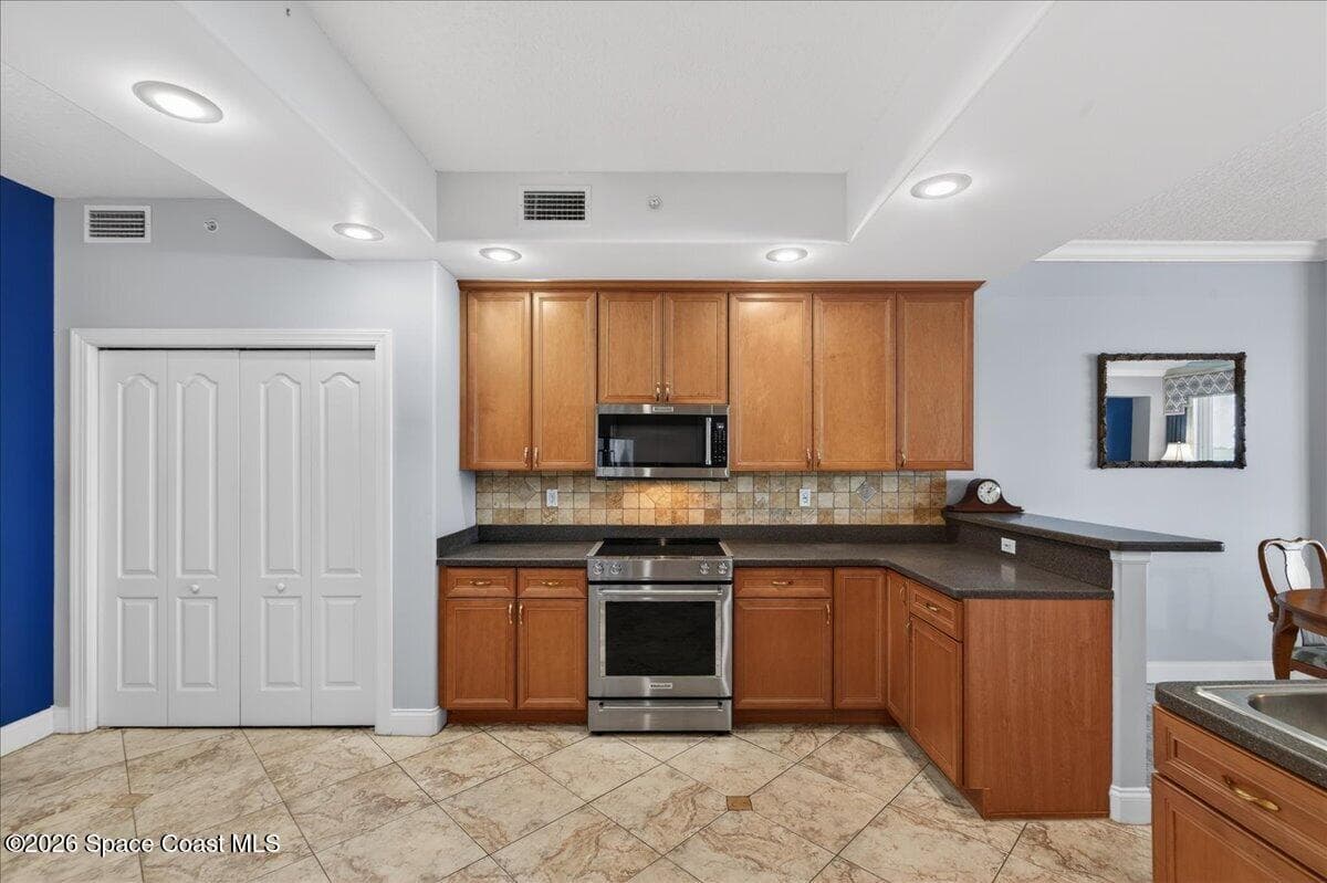 4955 Dixie Highway NE 604 photo 17