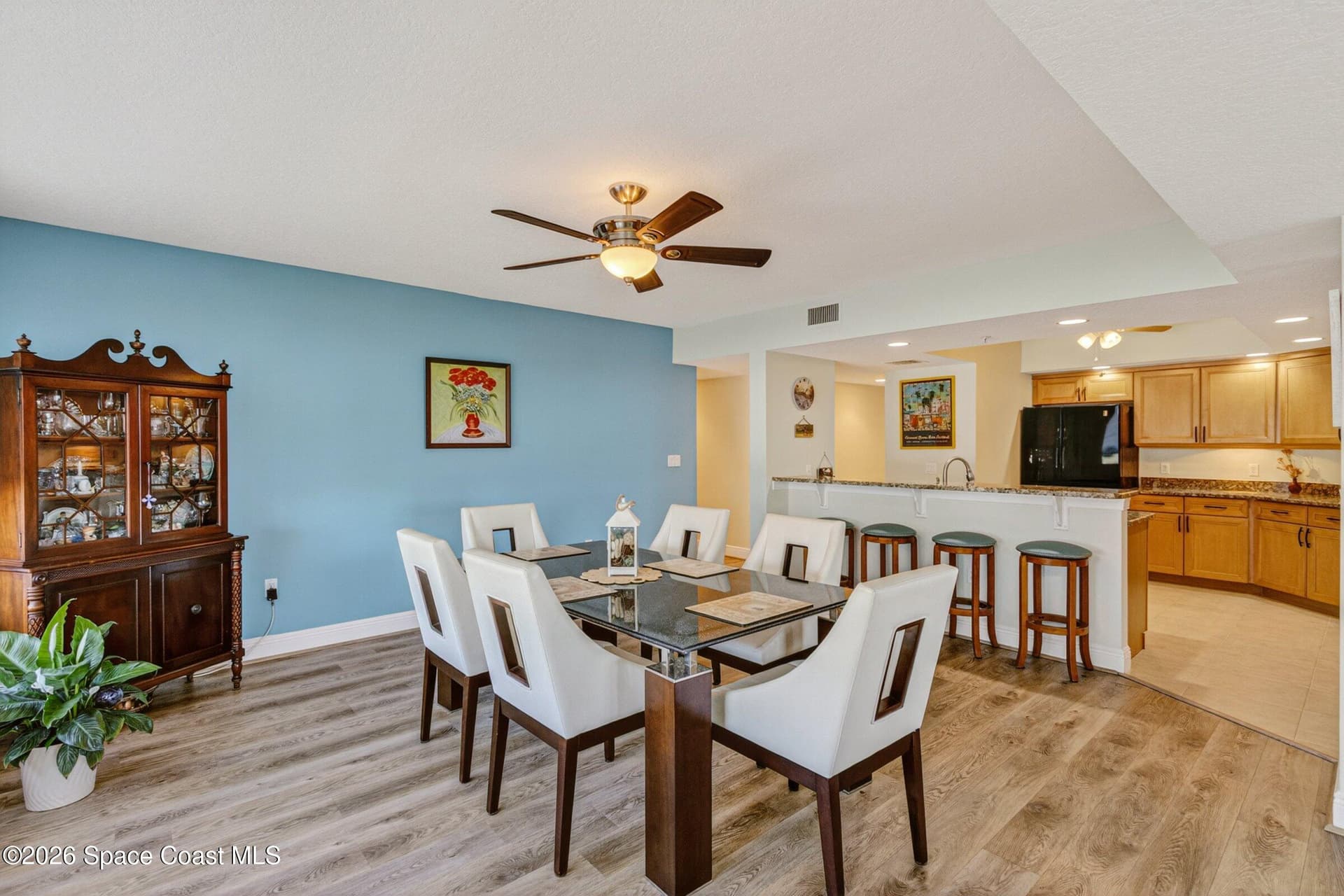 410 Hayes Avenue 303 photo 7