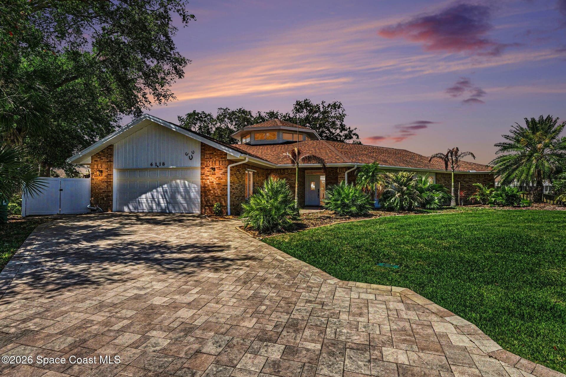 6118 Anchor Lane photo 2