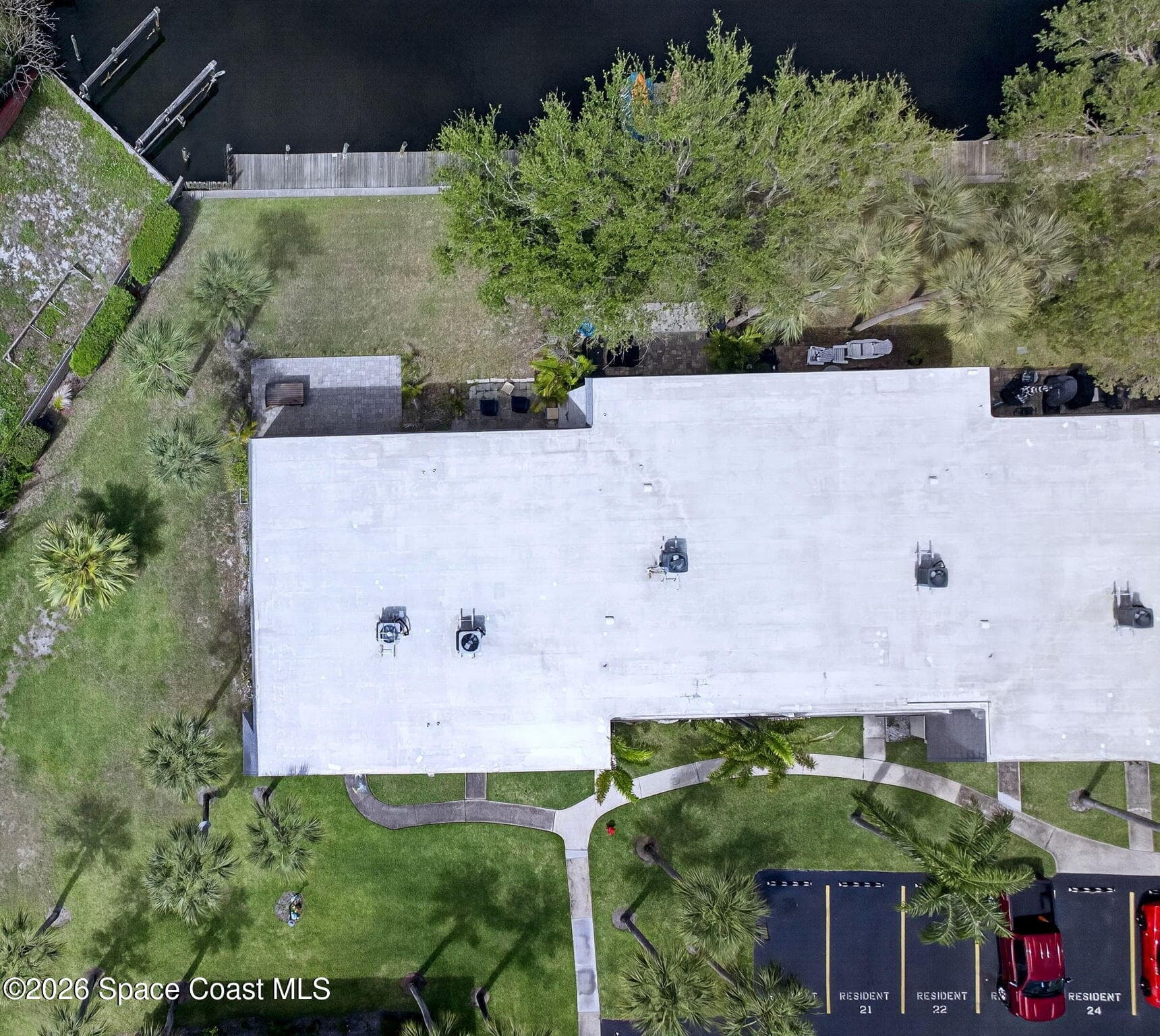 444 Blue Jay Lane photo 4