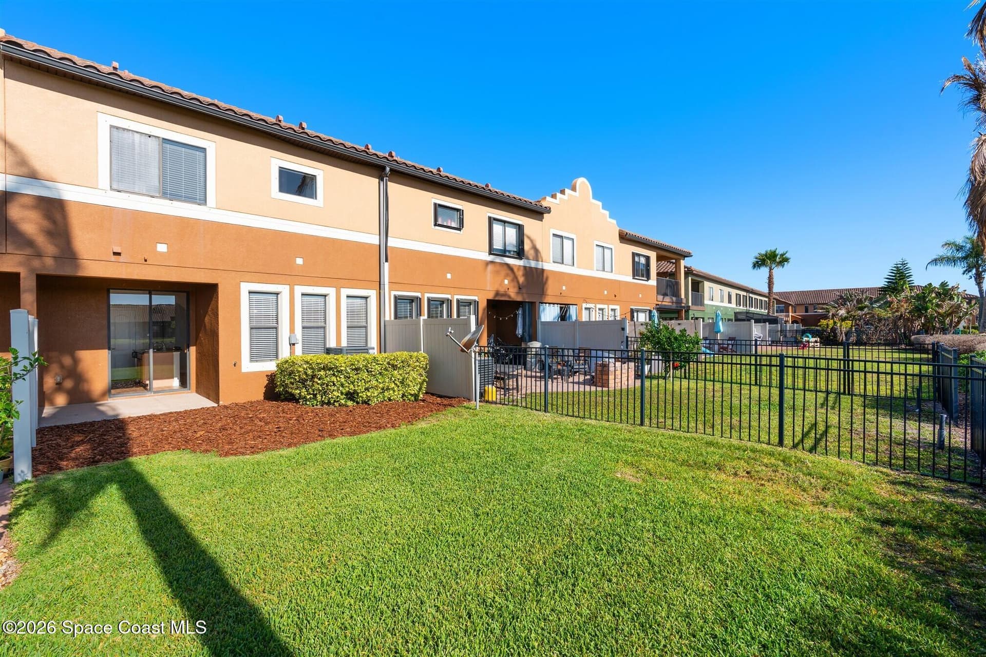 737 Ventura Drive photo 18