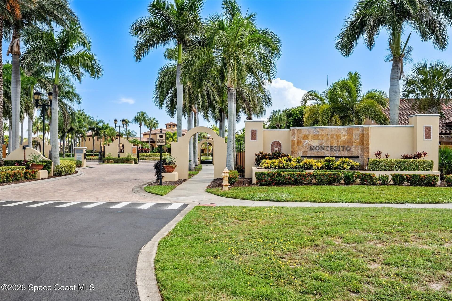 737 Ventura Drive photo 4