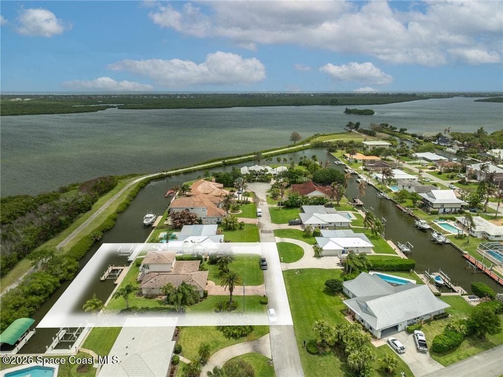 3586 Lucia Drive photo 12