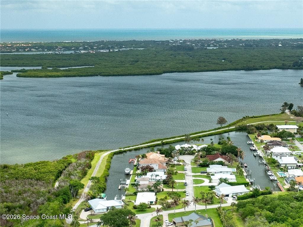 3586 Lucia Drive photo 15