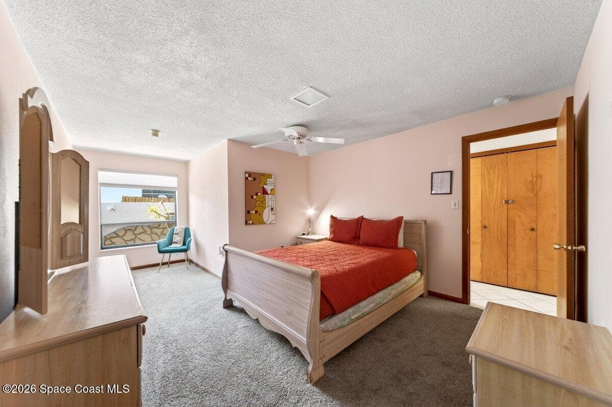 200 Rose Drive photo 18