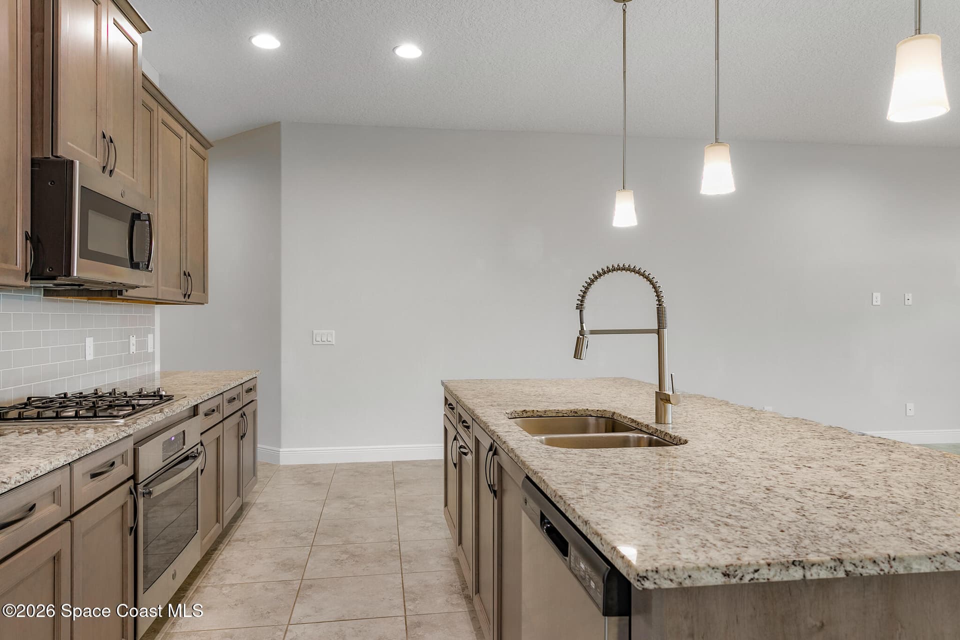 4415 Ruthann Circle photo 9