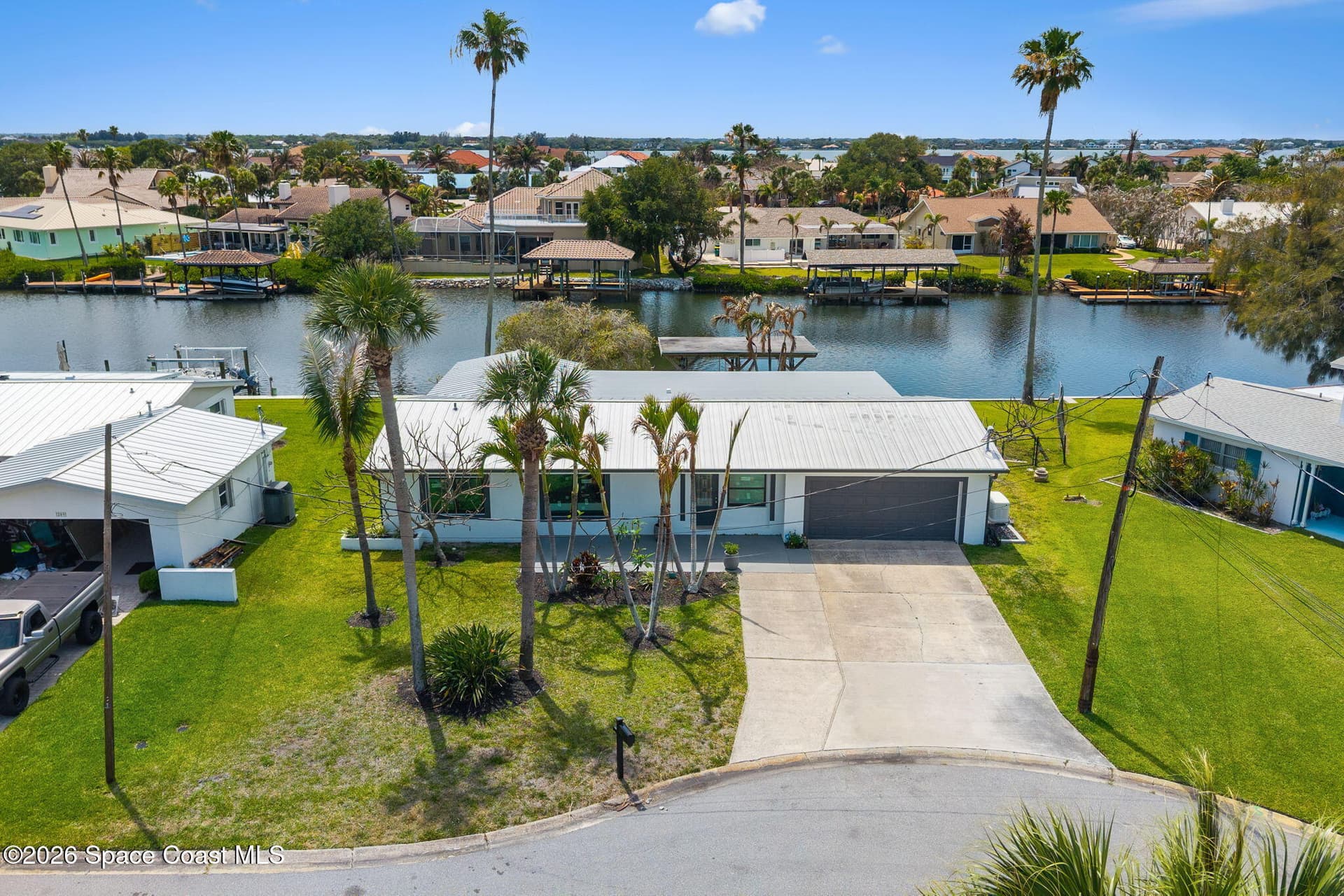 213 River Road photo 1