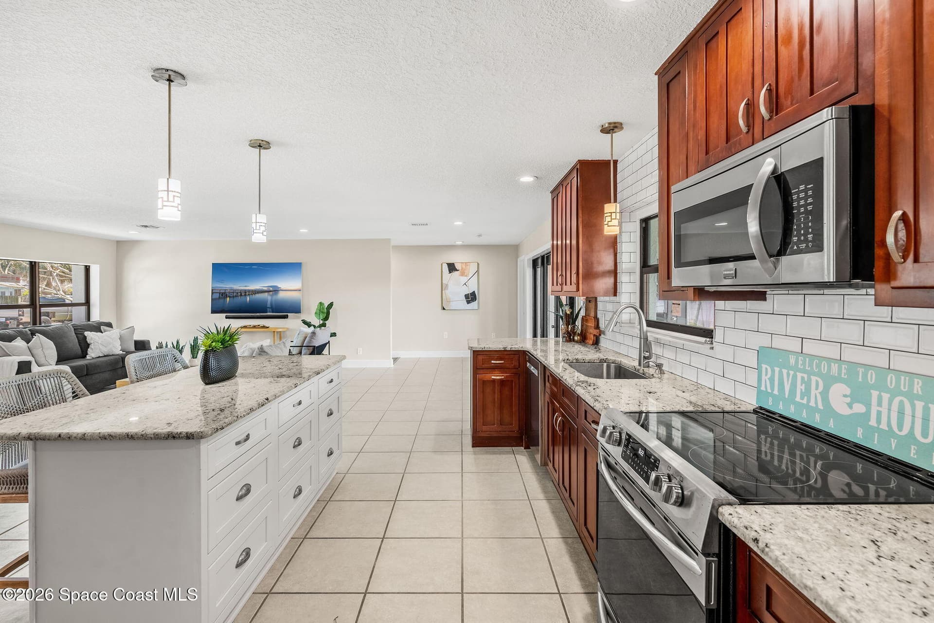 213 River Road photo 25