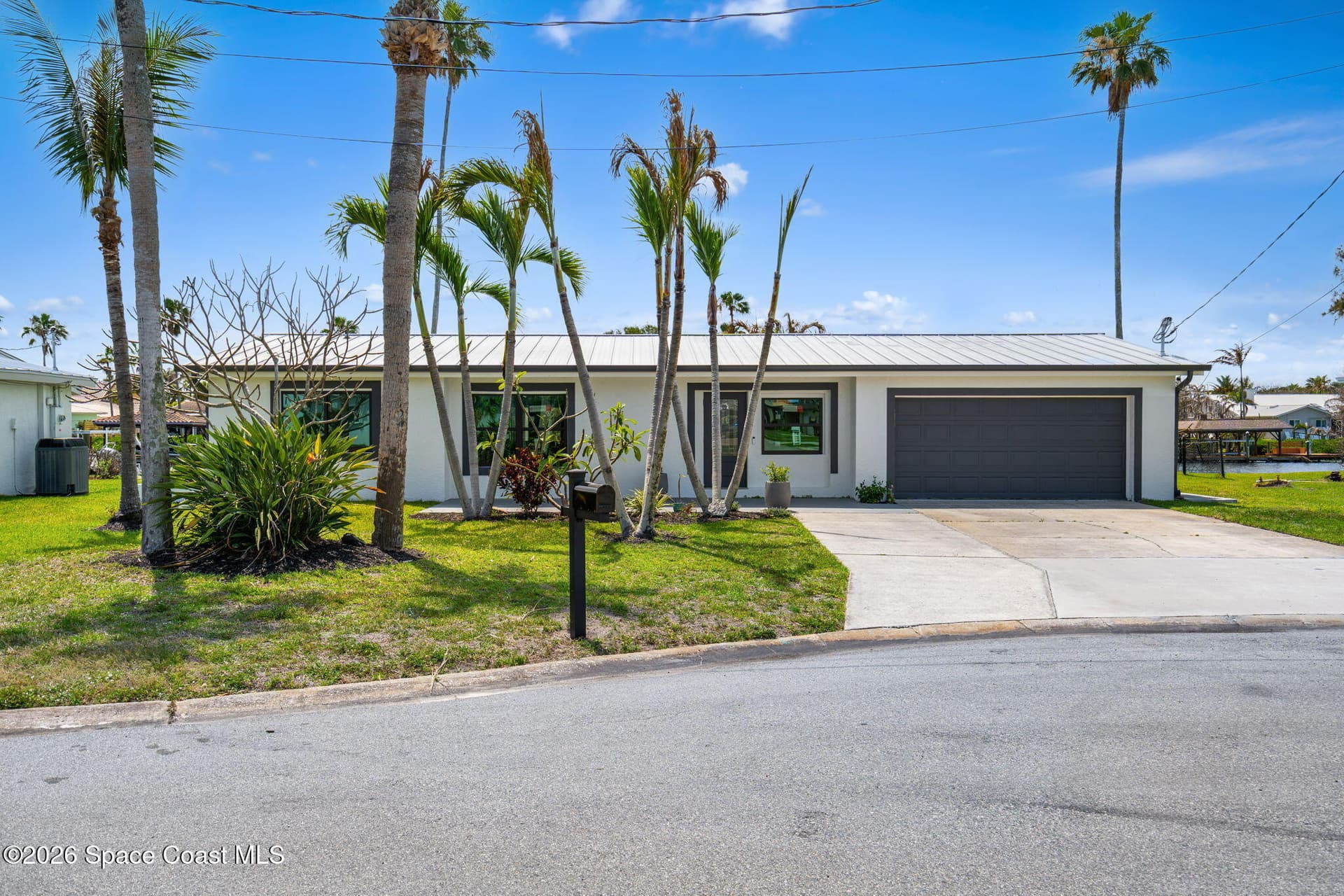213 River Road photo 11
