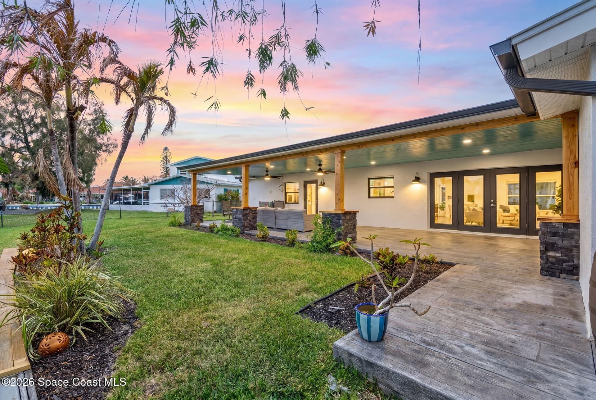 213 River Road photo 2