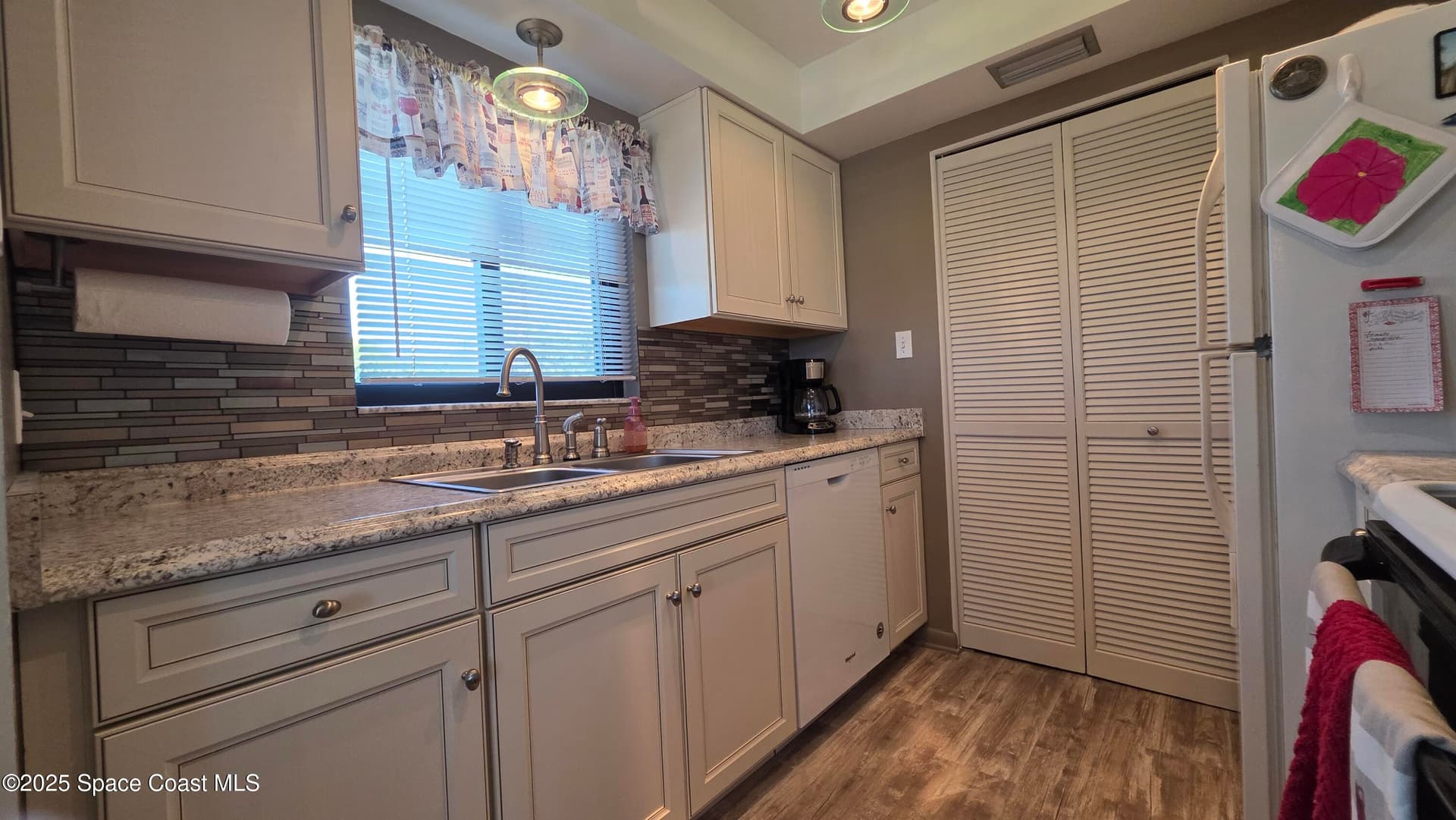 200 International Drive 713 photo 11