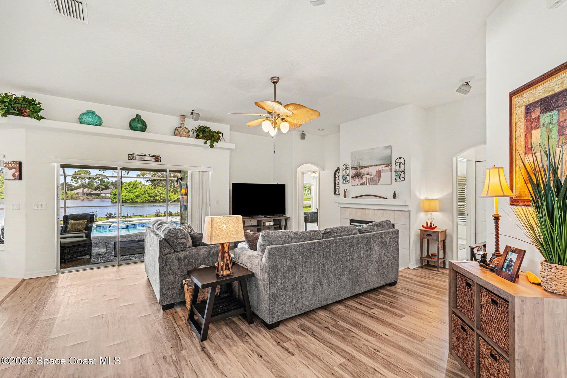3875 Waterford Drive photo 7