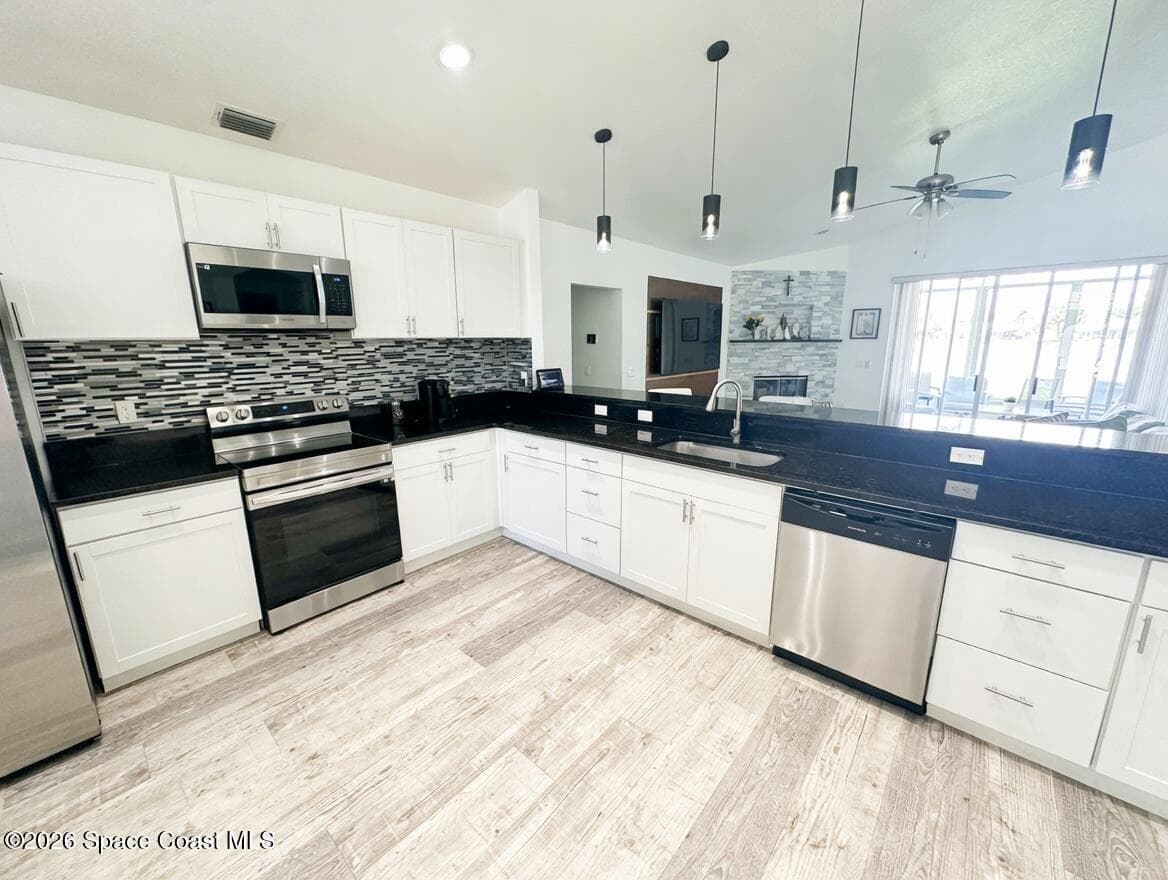704 Carriage Hill Road photo 15