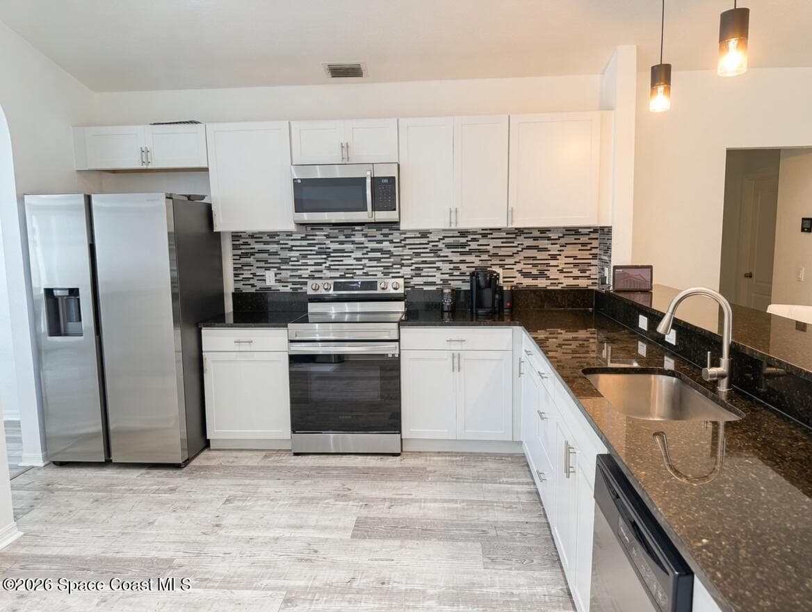 704 Carriage Hill Road photo 16