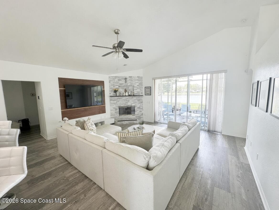 704 Carriage Hill Road photo 17