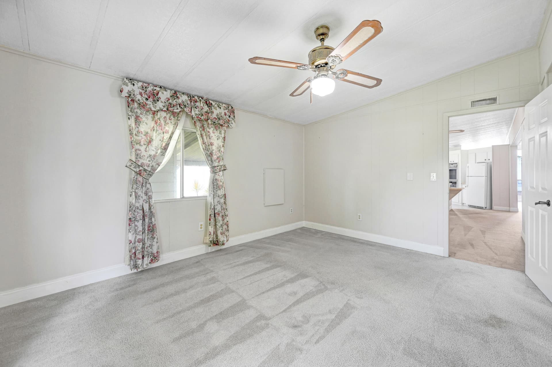 7500 Agawam Road photo 15