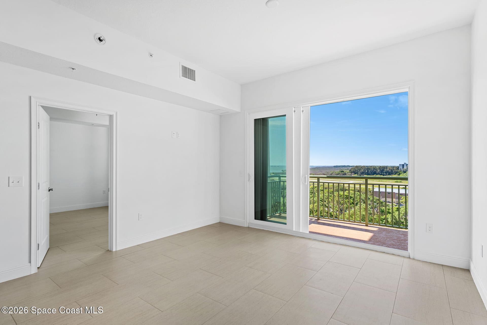 735 Pilot Lane 1010 photo 14