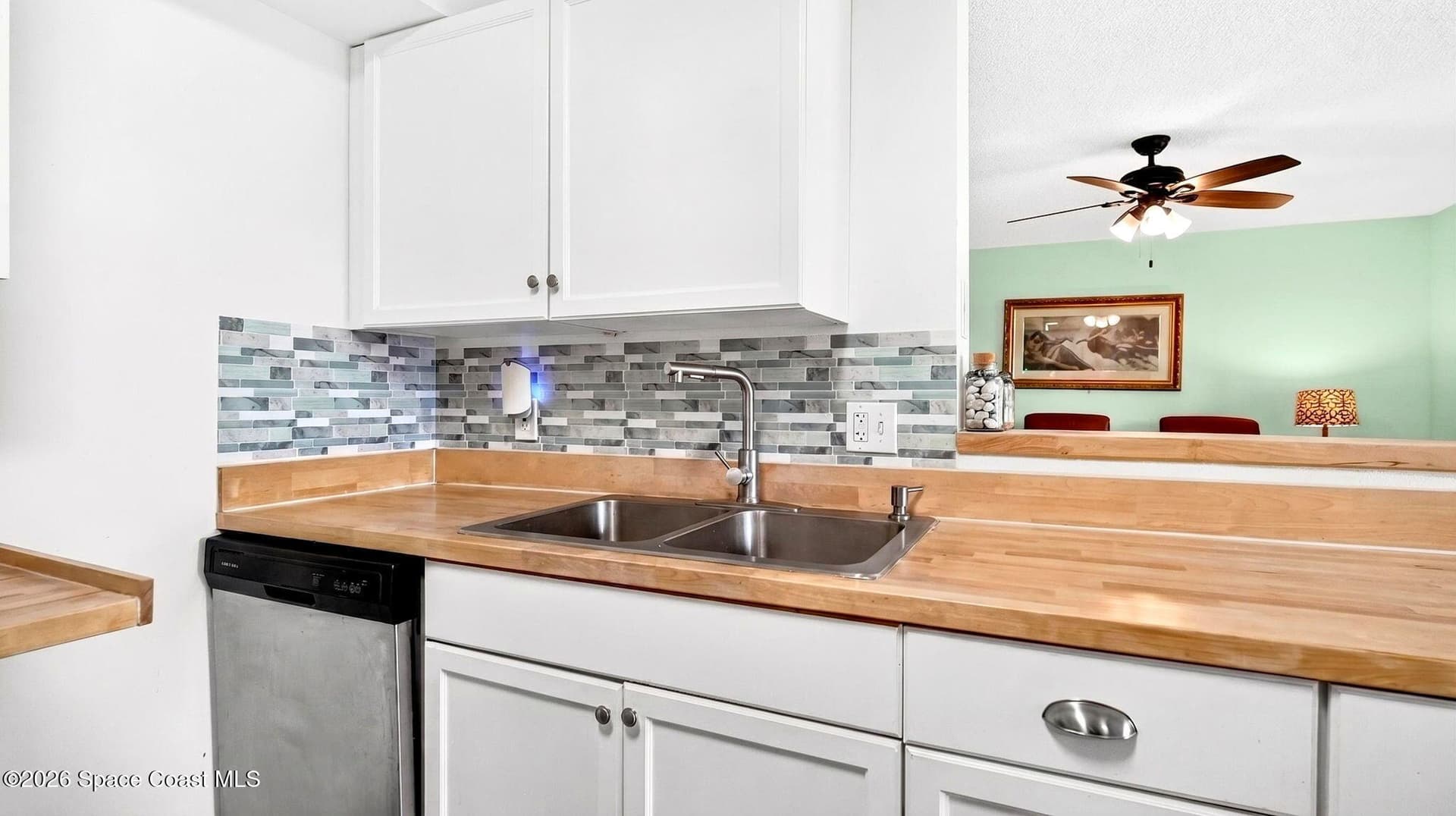 7470 N Highway 1 104 photo 12