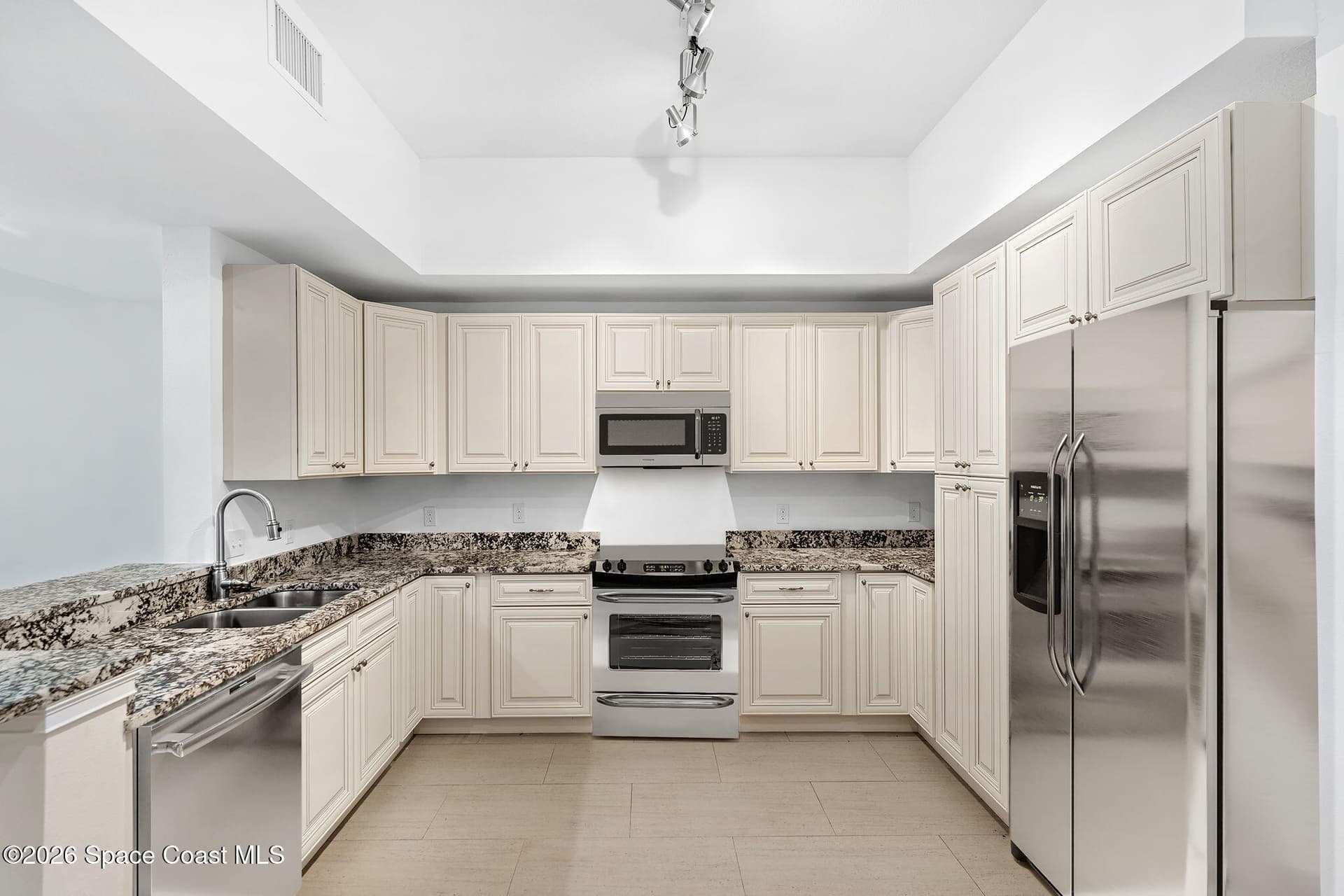 735 Pilot Lane 1010 photo 9
