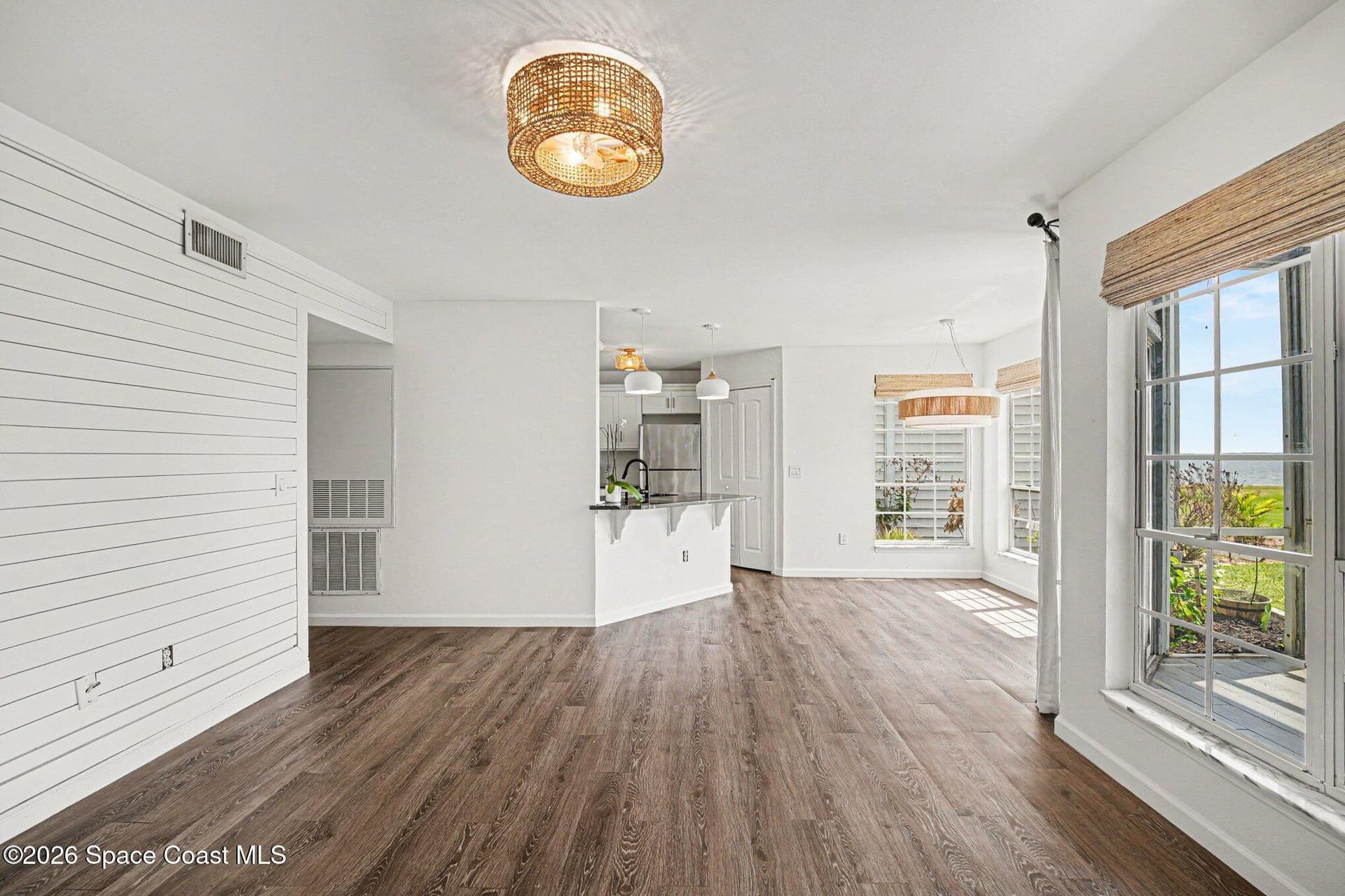 7300 N Highway 1 105 photo 2