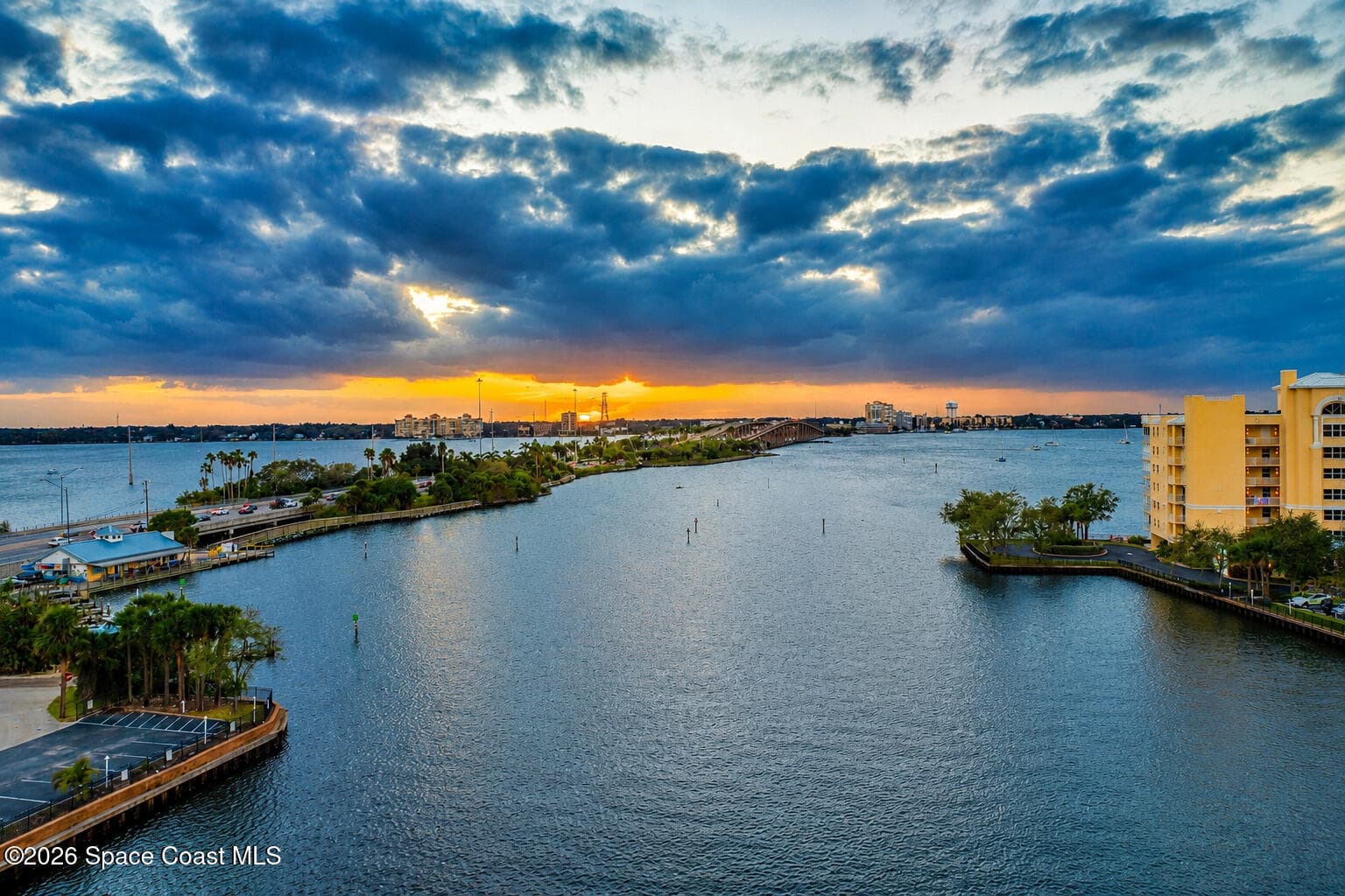 134 Starboard Lane 402 photo 4
