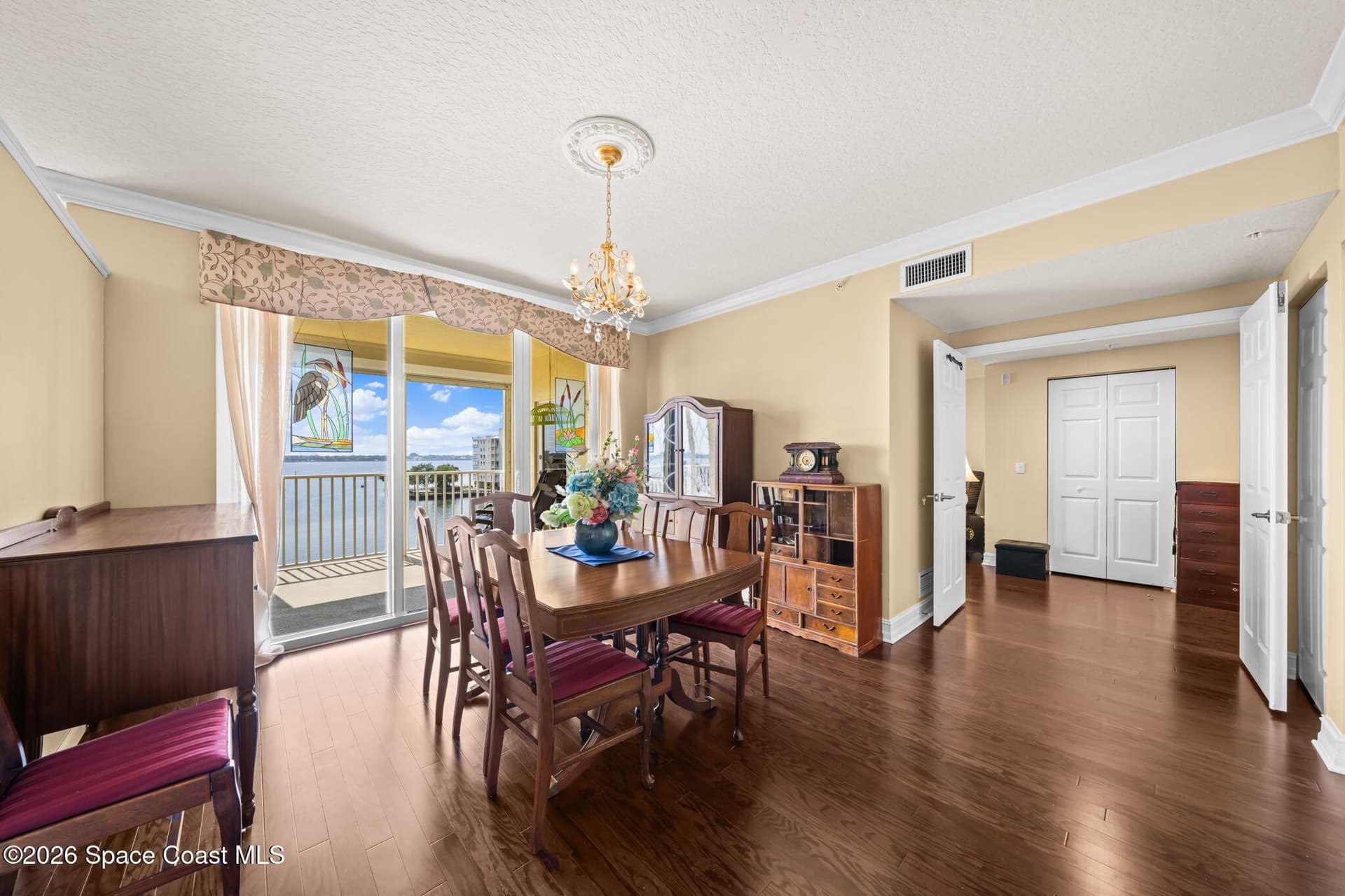 134 Starboard Lane 402 photo 13