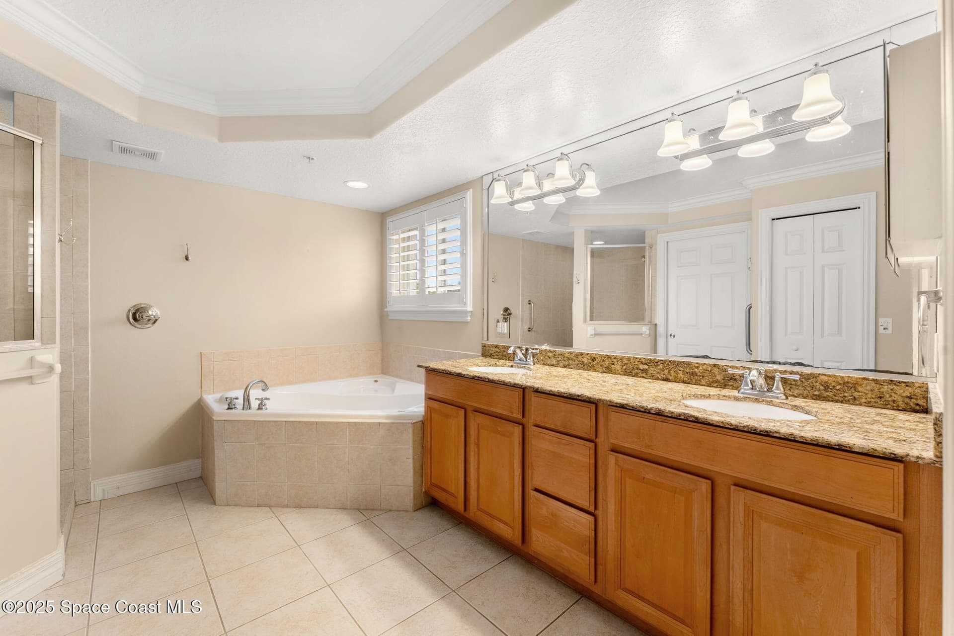 210 24th Street 201 photo 13