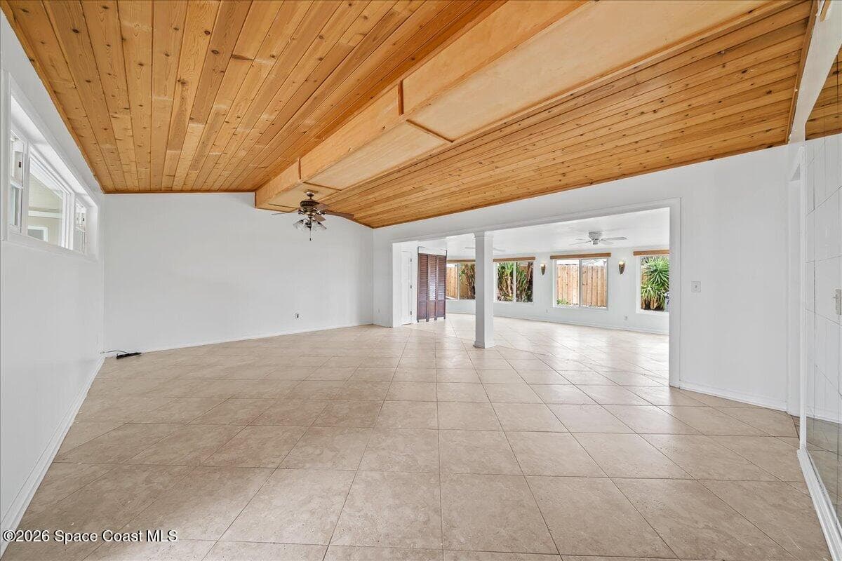1610 E Central Avenue photo 8