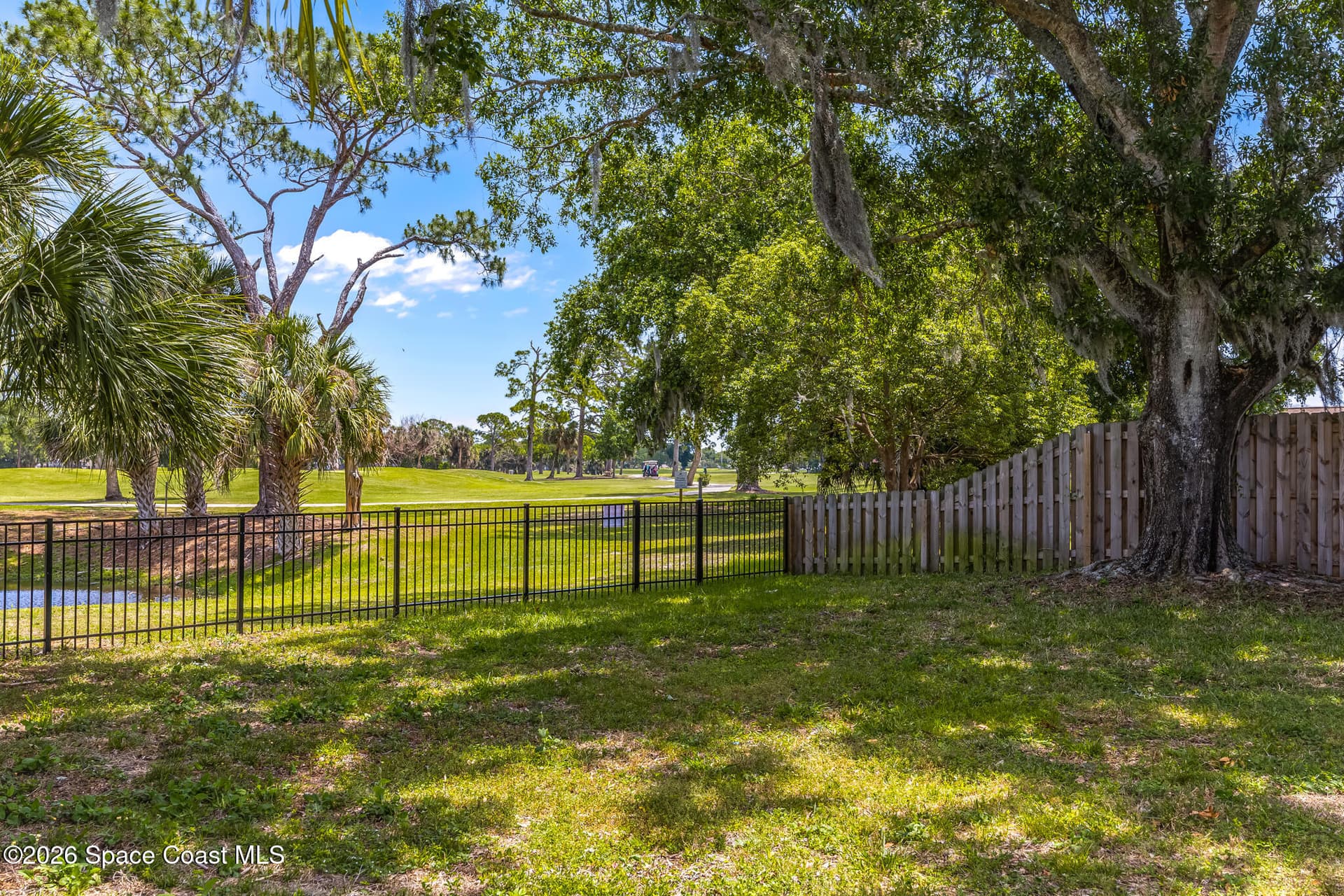 1371 Gleneagles Way photo 7