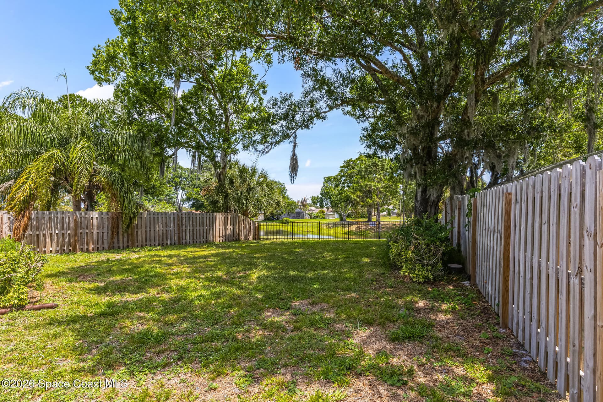 1371 Gleneagles Way photo 8