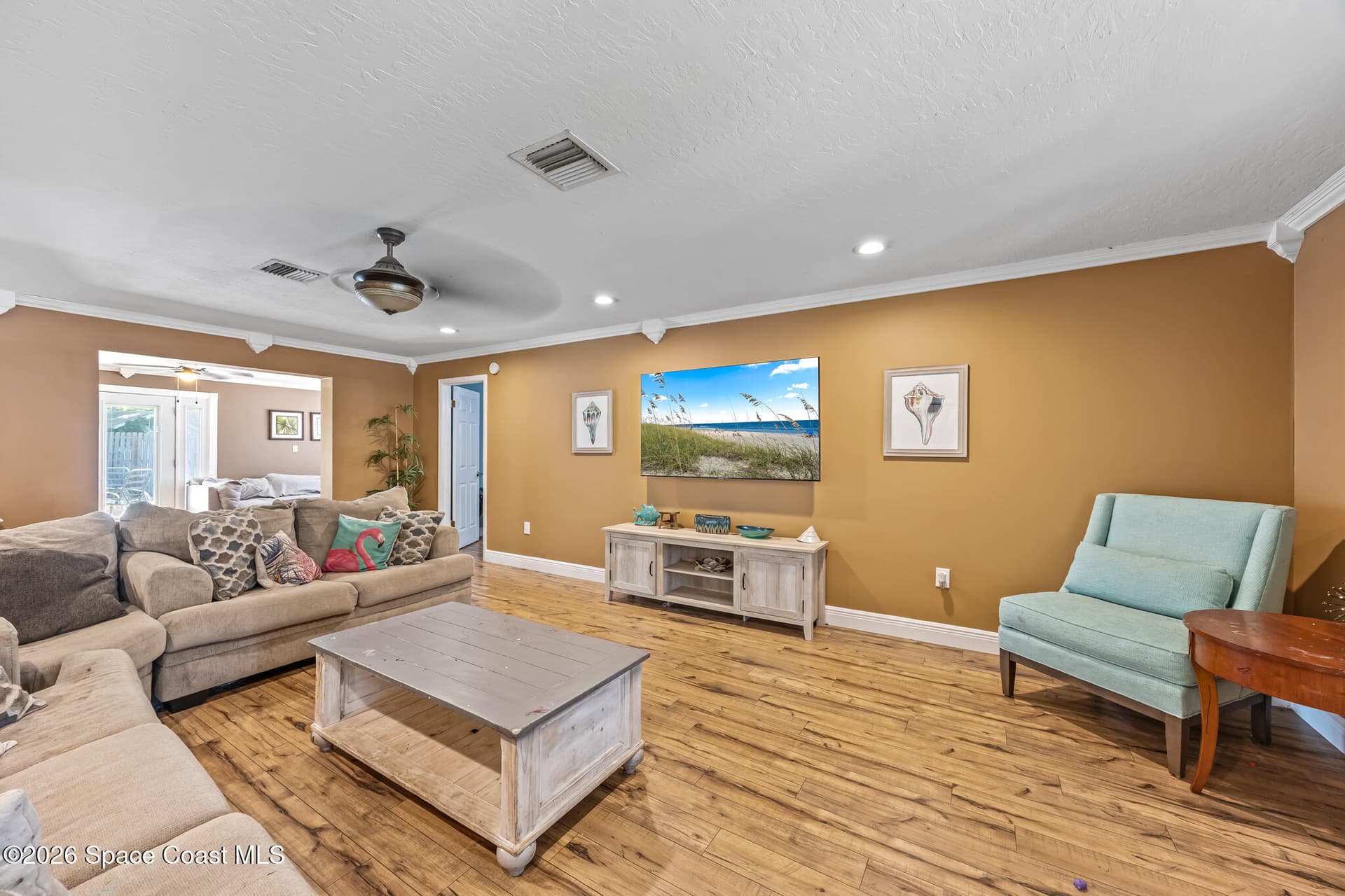 1371 Gleneagles Way photo 15