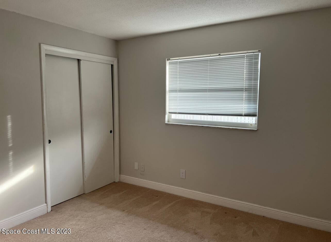 380 Diana Boulevard photo 18
