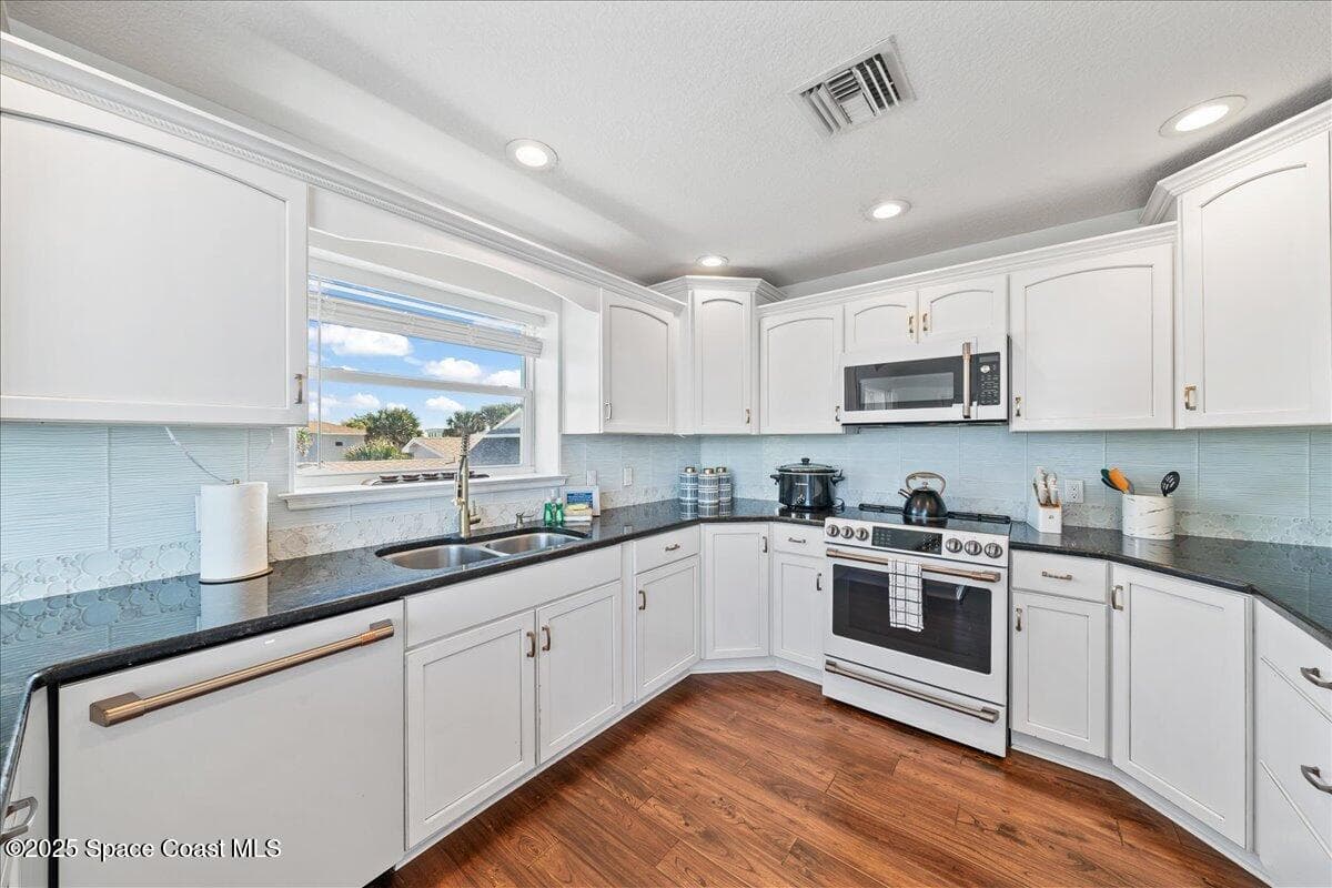6845 Highway A1a S photo 11