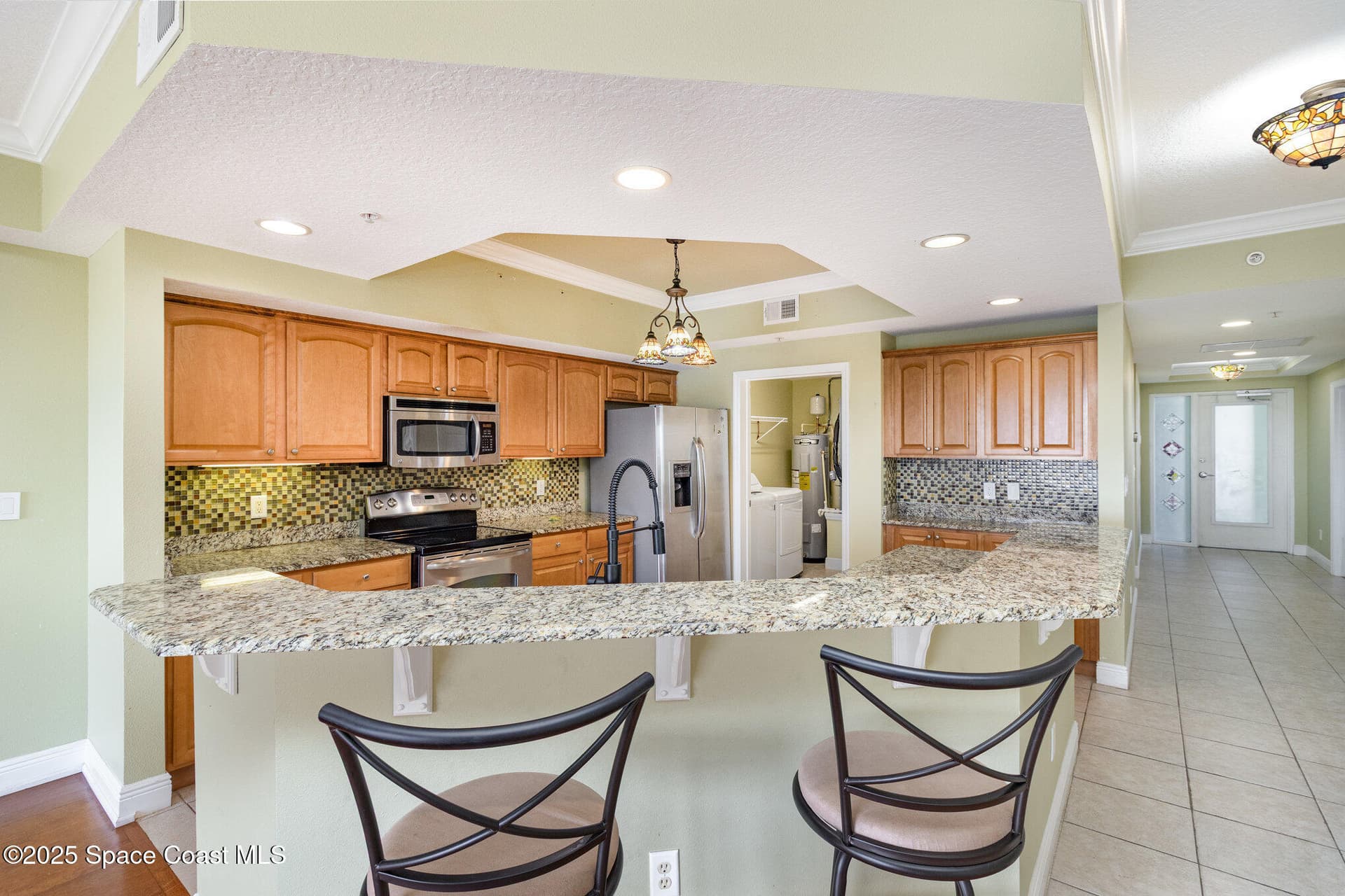 1211 E New Haven Avenue 402 photo 11