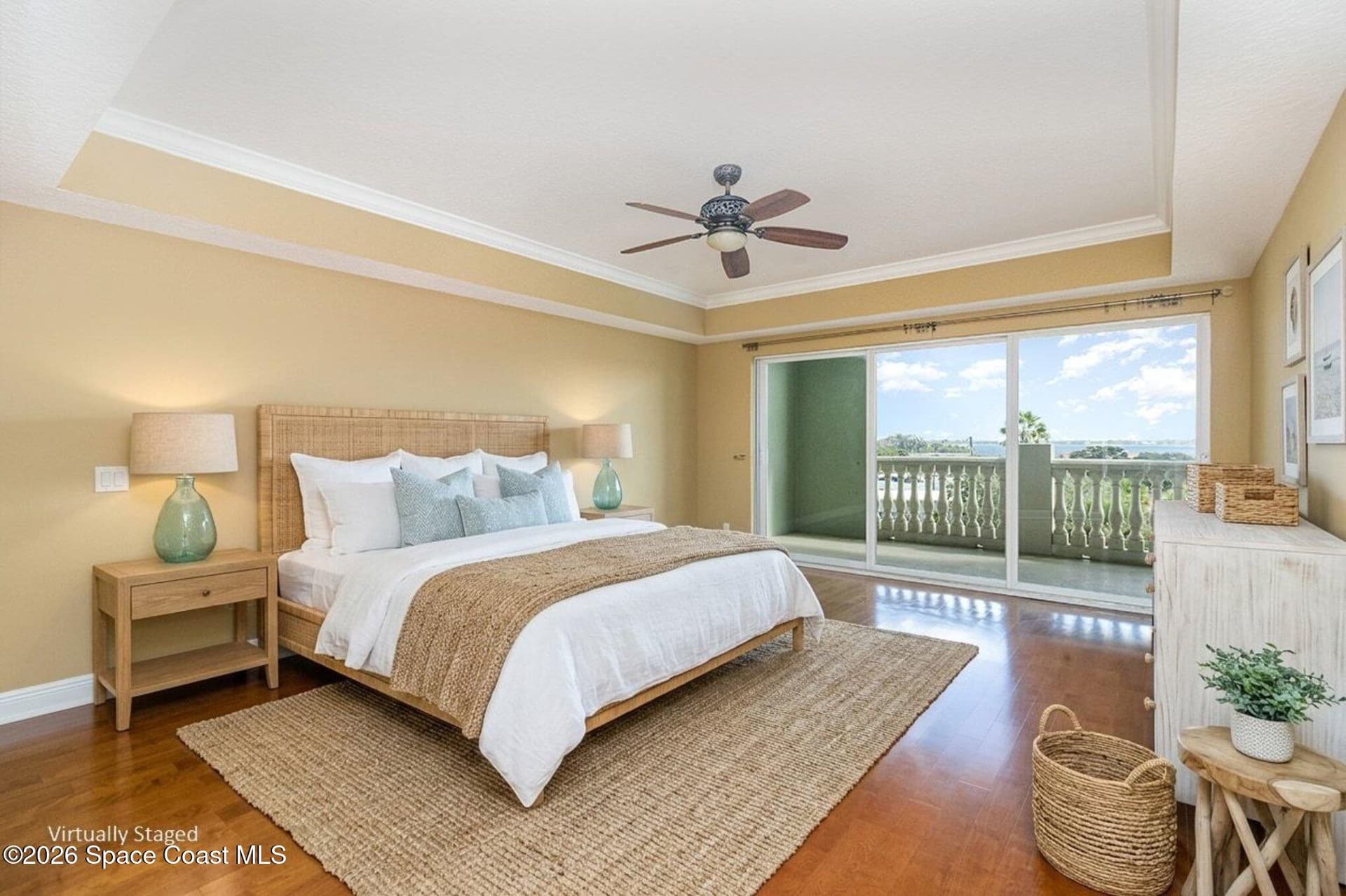 1211 E New Haven Avenue 402 photo 15